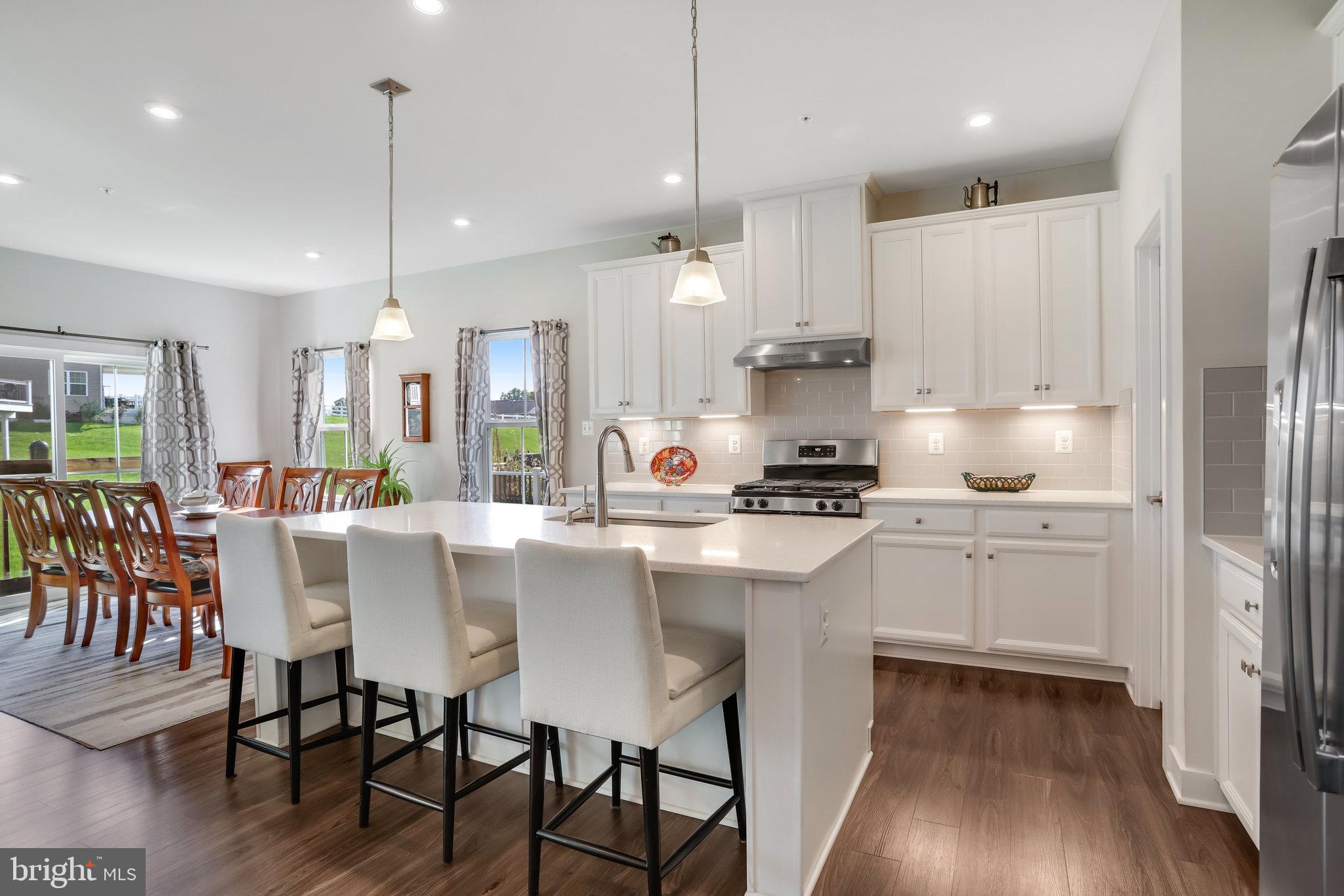 WOODBOURNE MANOR - Residential