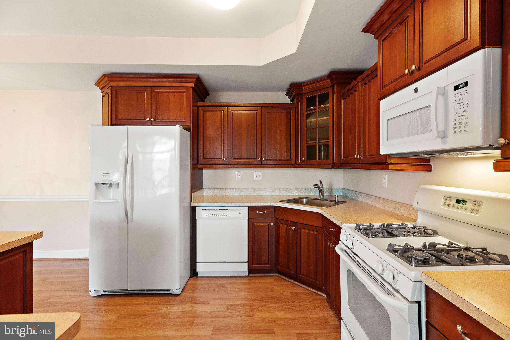 VICTORIA GARDENS - Residential