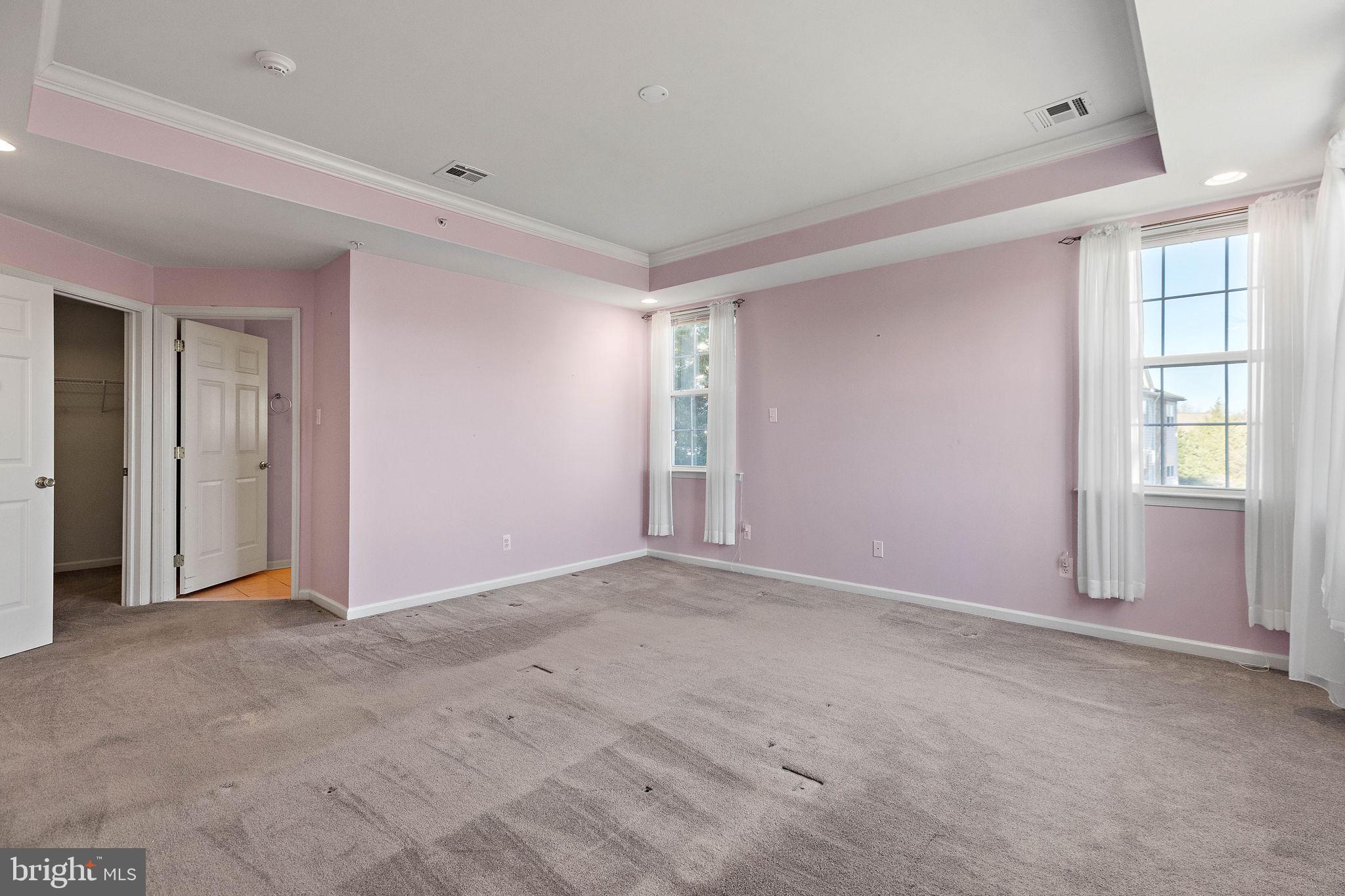 VICTORIA GARDENS - Residential