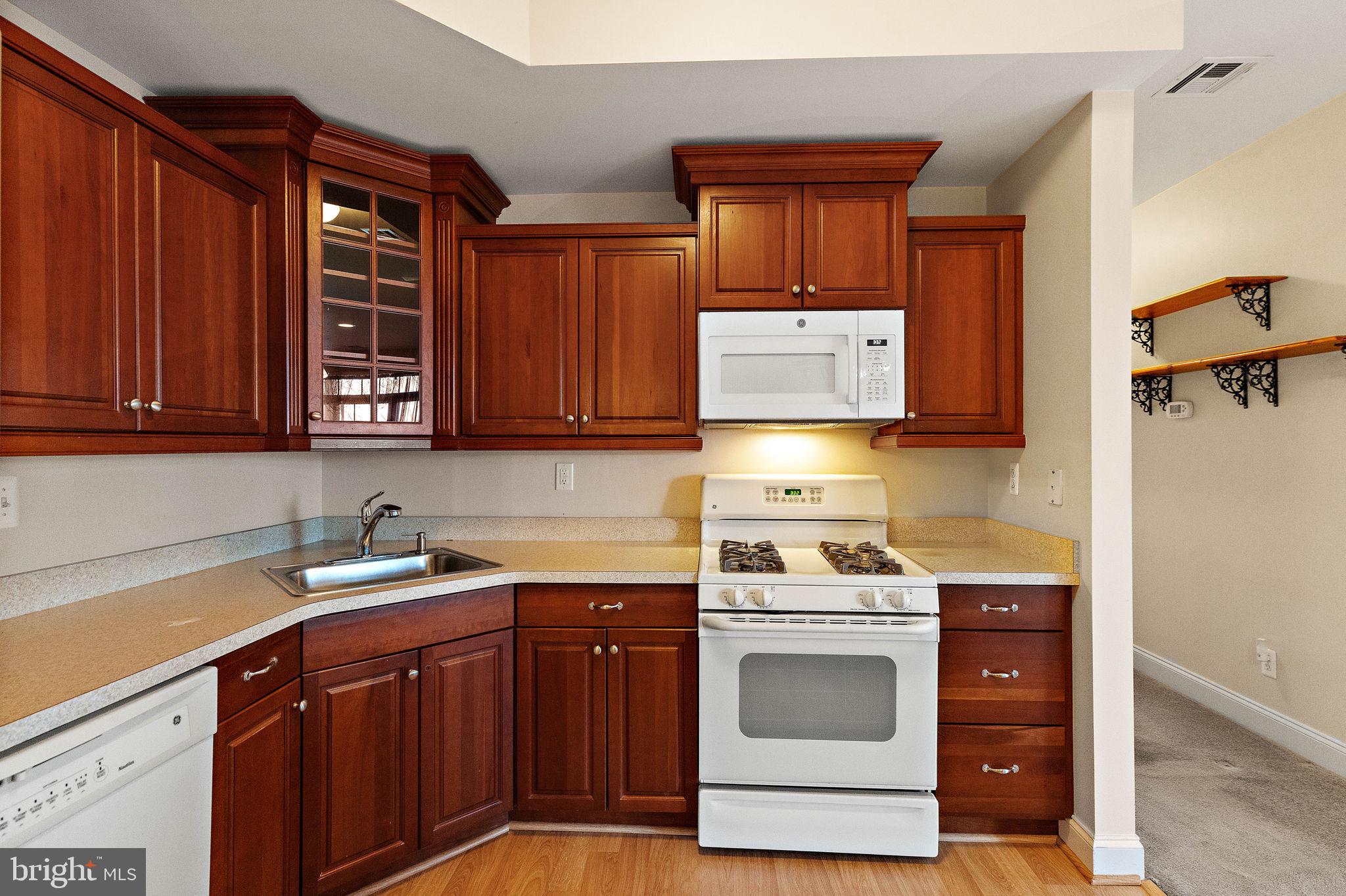 VICTORIA GARDENS - Residential