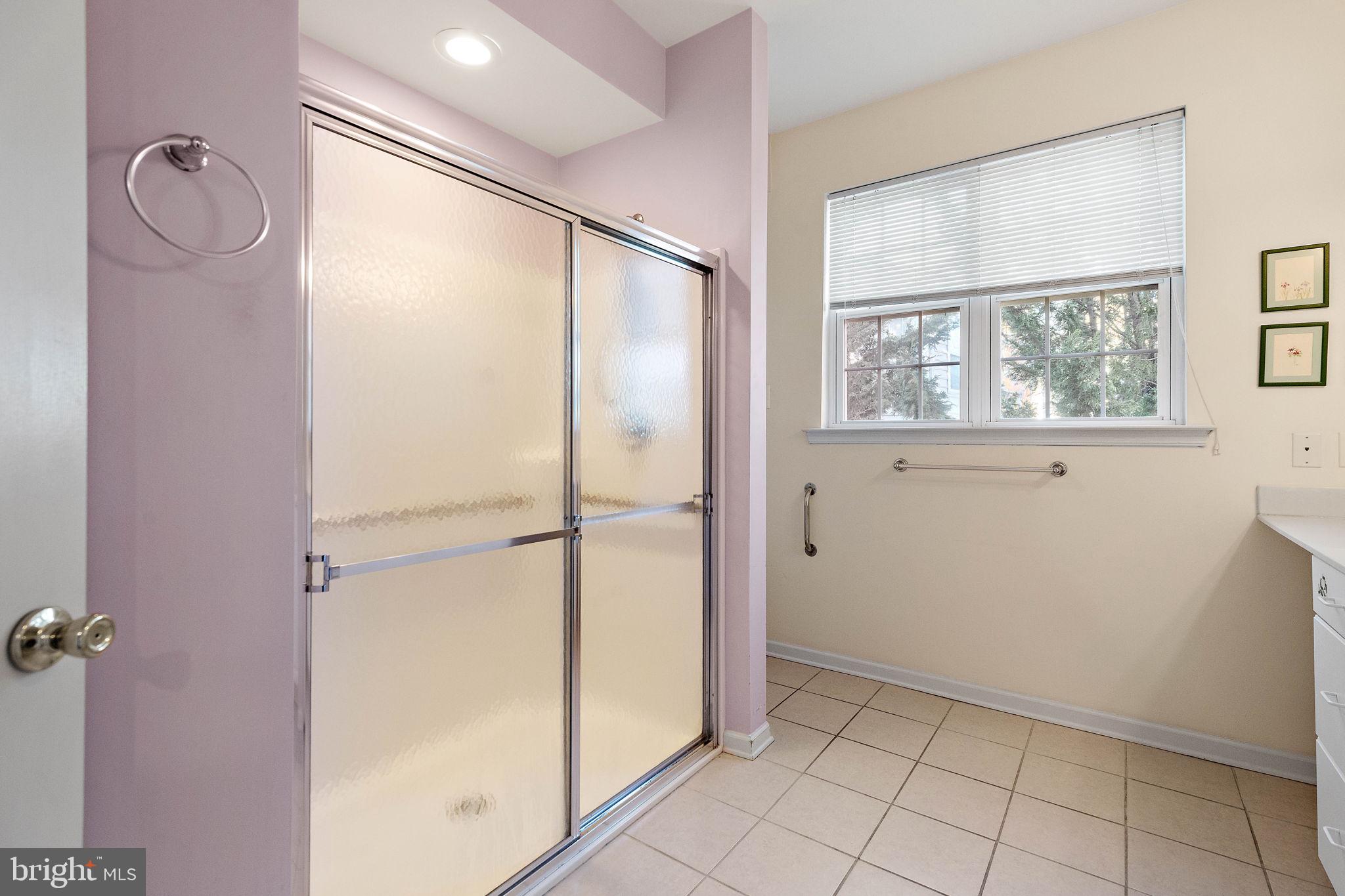 VICTORIA GARDENS - Residential