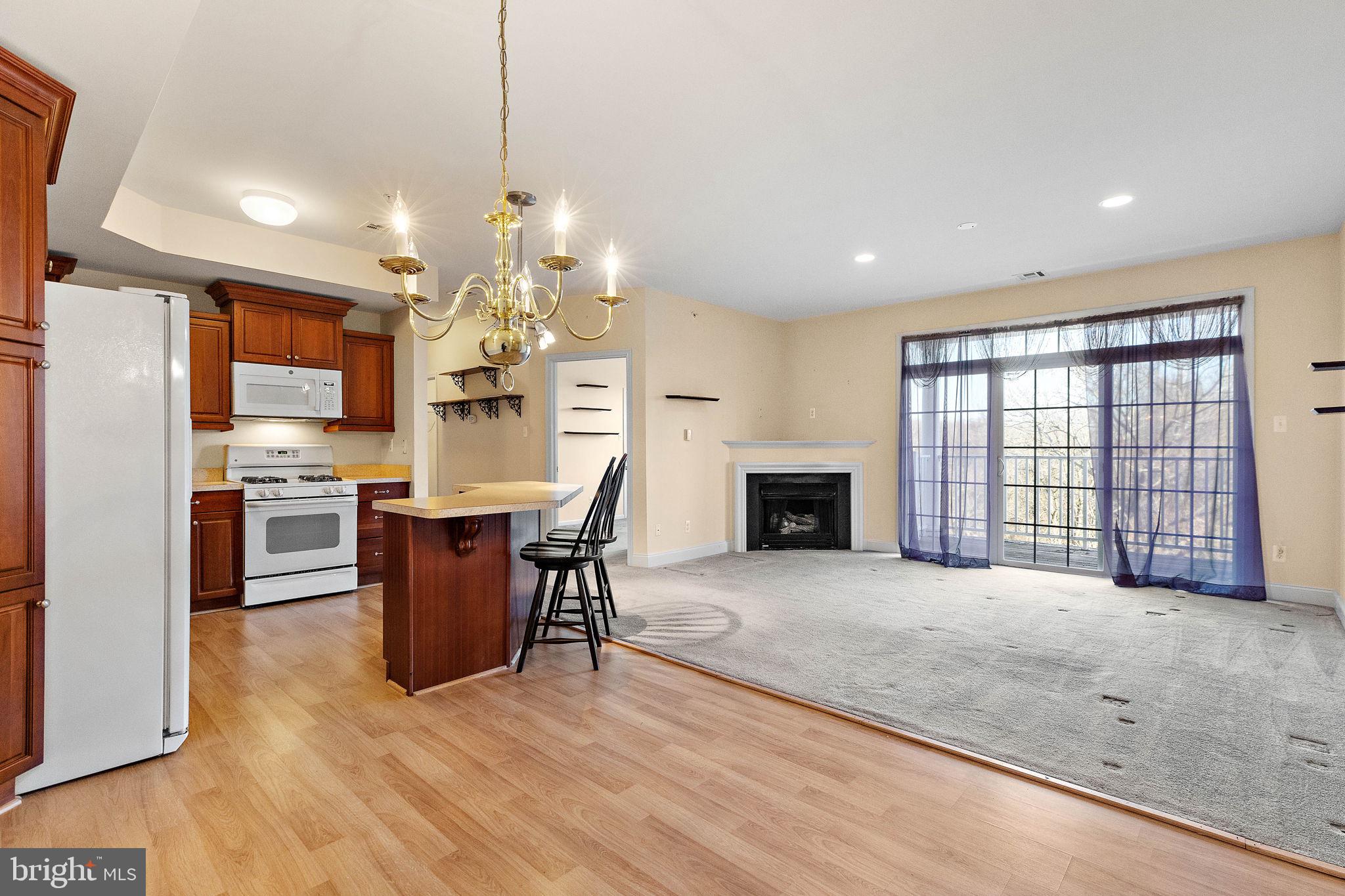 VICTORIA GARDENS - Residential