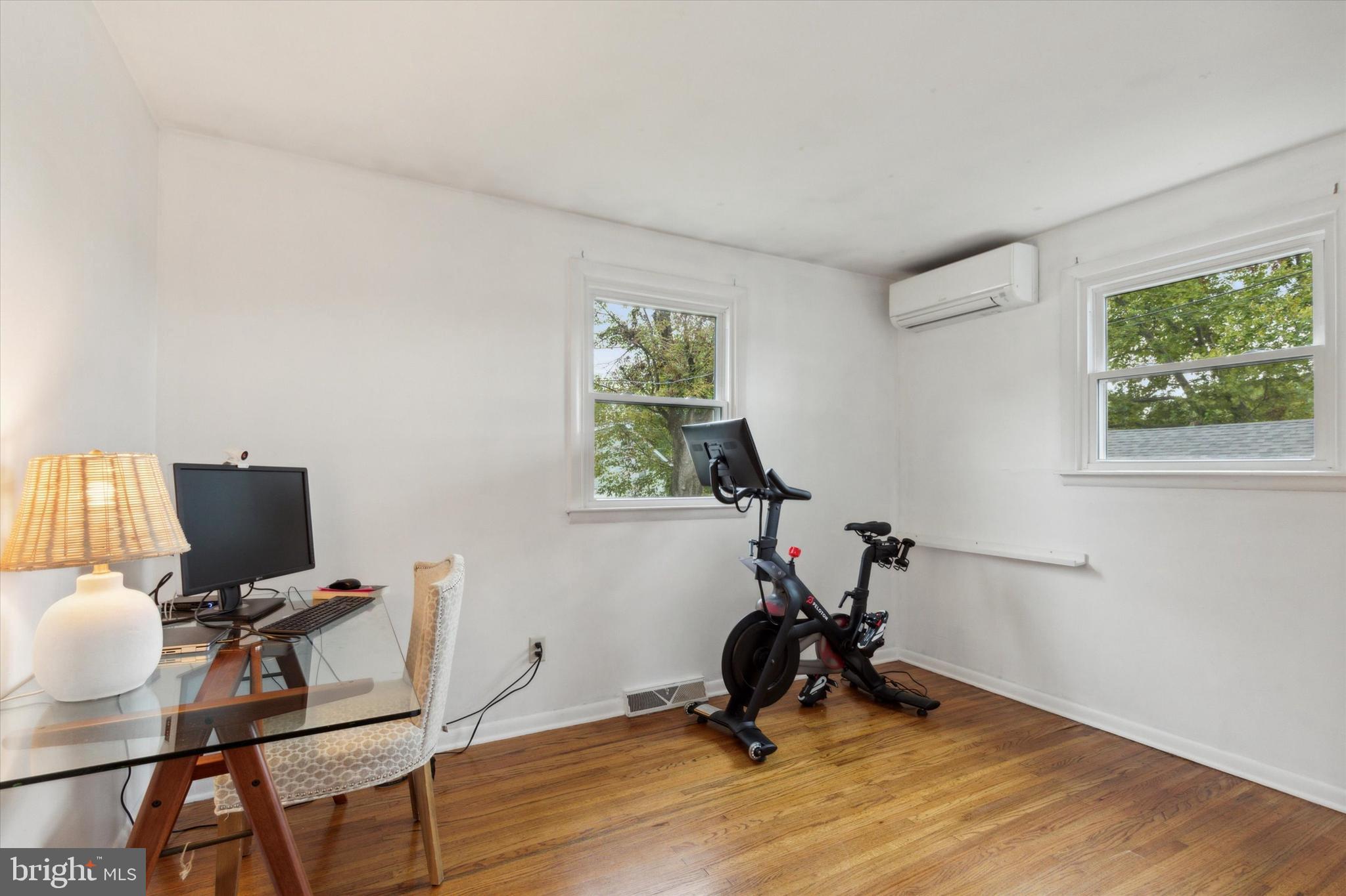 GLENSIDE - Residential