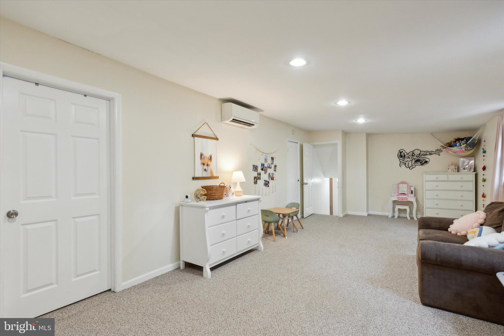 GLENSIDE - Residential