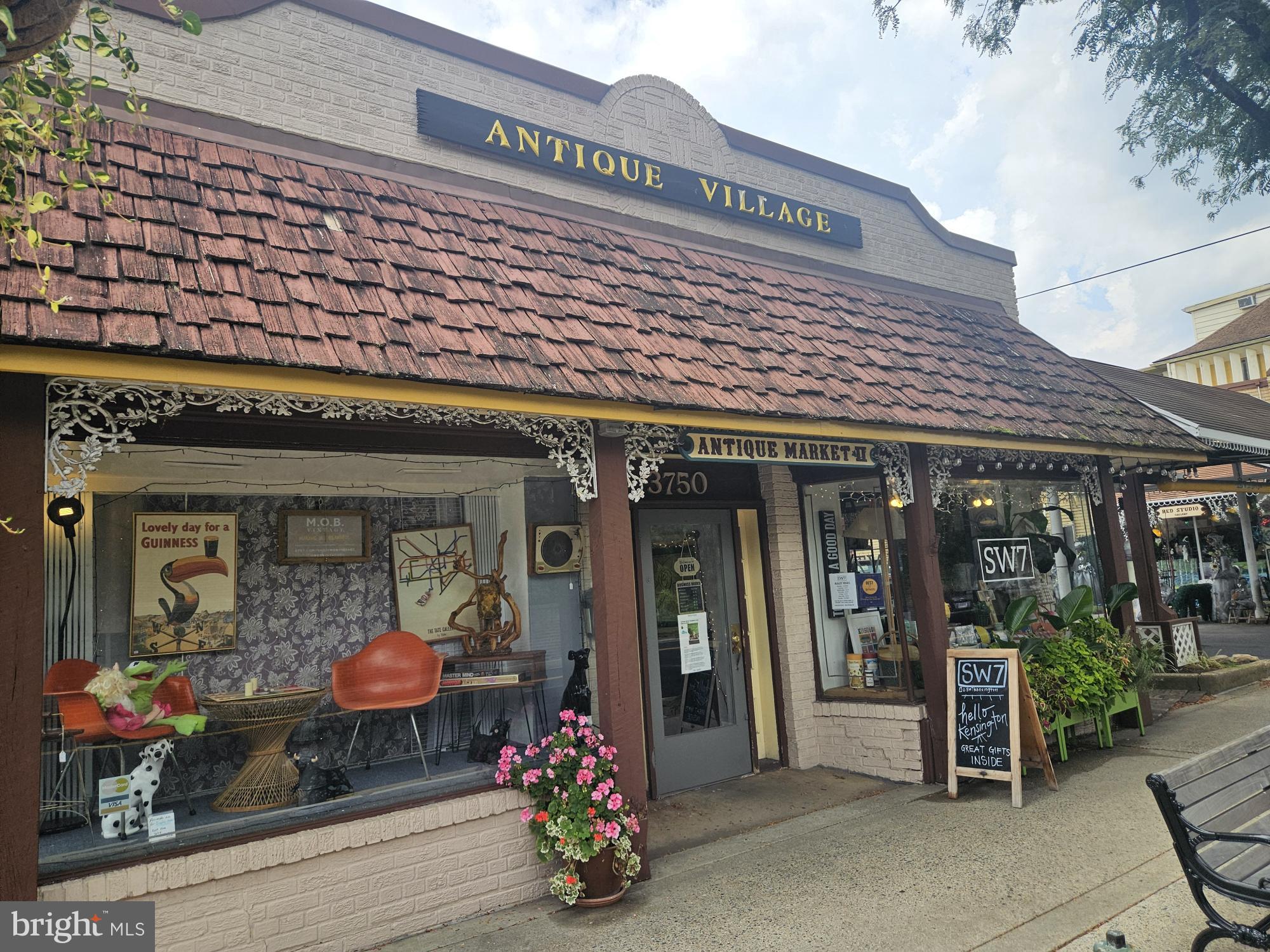 ROCK CREEK PALISADES - Residential