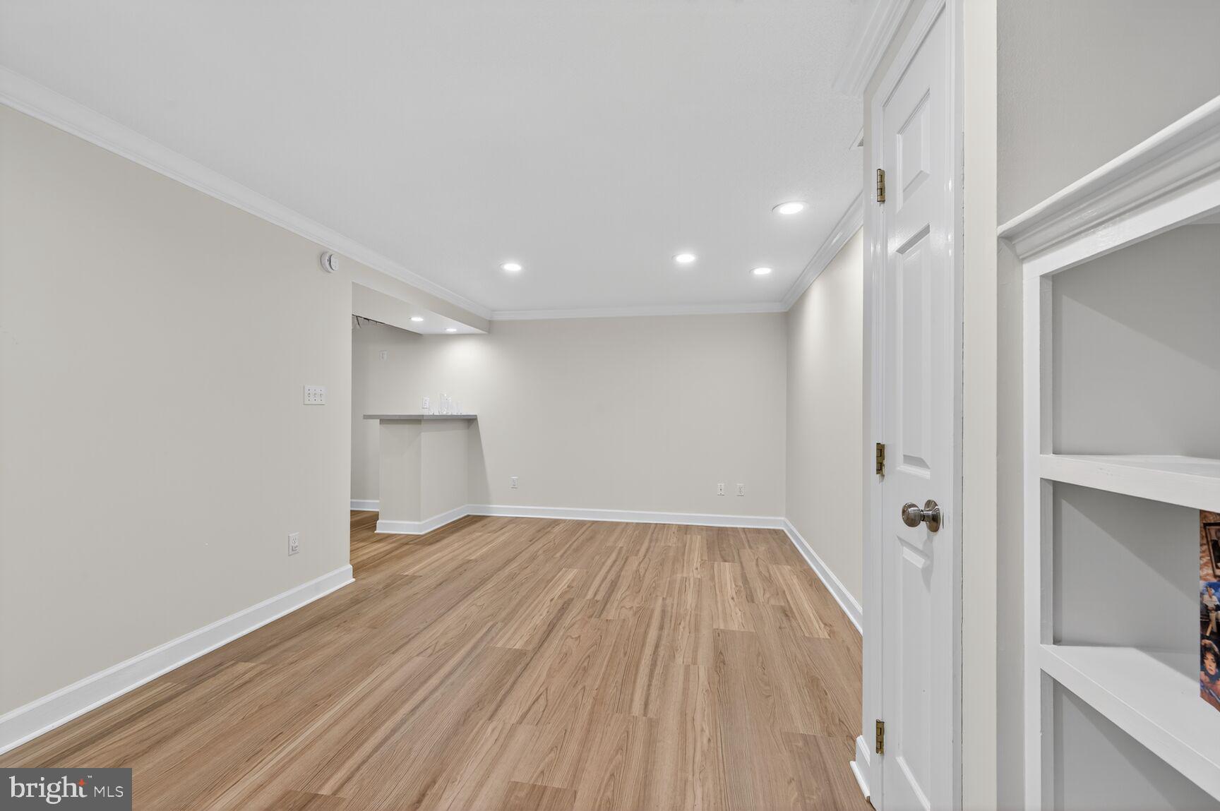 ROCK CREEK PALISADES - Residential