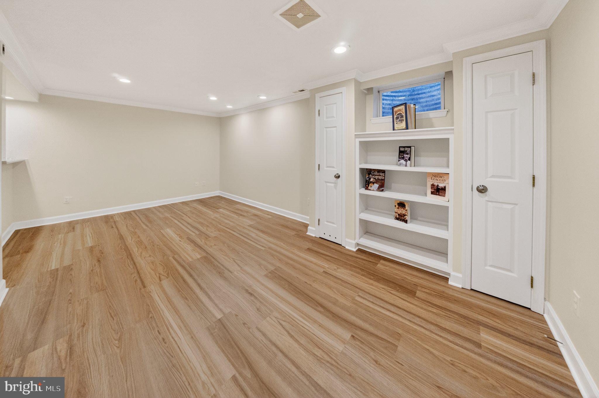 ROCK CREEK PALISADES - Residential