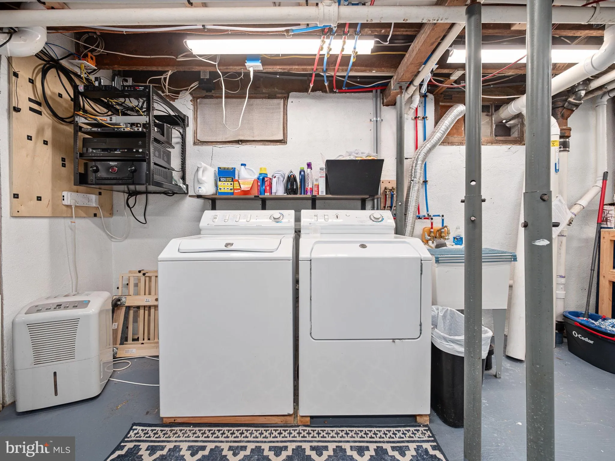 Allentown, Pennsylvania 18104, United States, 4 Bedrooms Bedrooms, ,2 BathroomsBathrooms,Residential,Coming Soon,221184