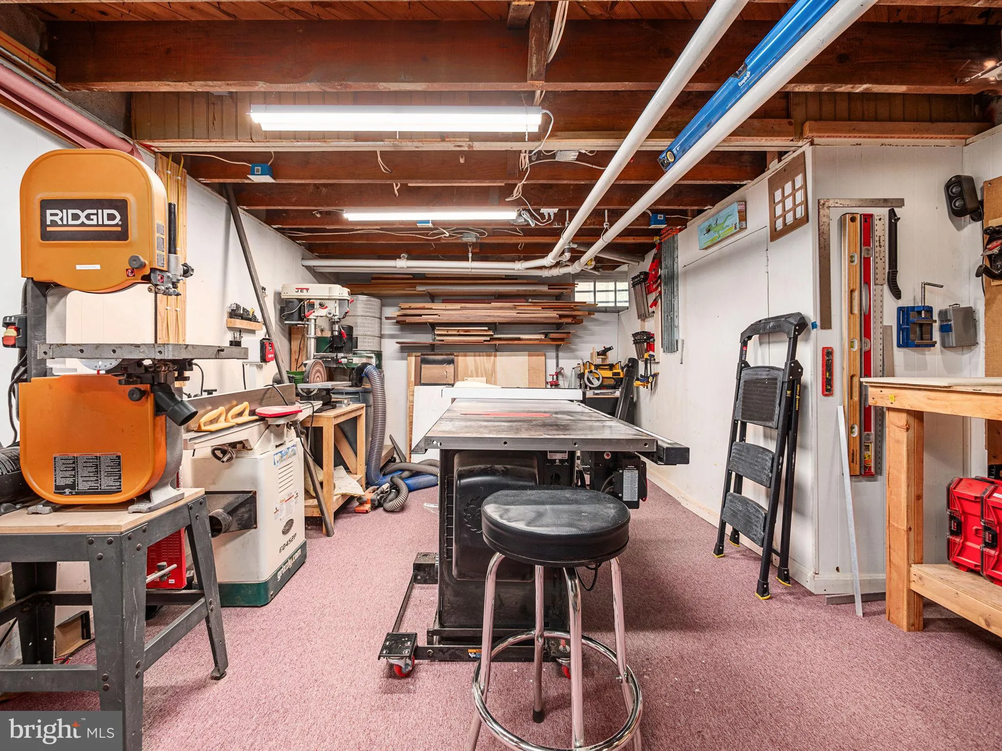 Allentown, Pennsylvania 18104, United States, 4 Bedrooms Bedrooms, ,2 BathroomsBathrooms,Residential,Coming Soon,221184