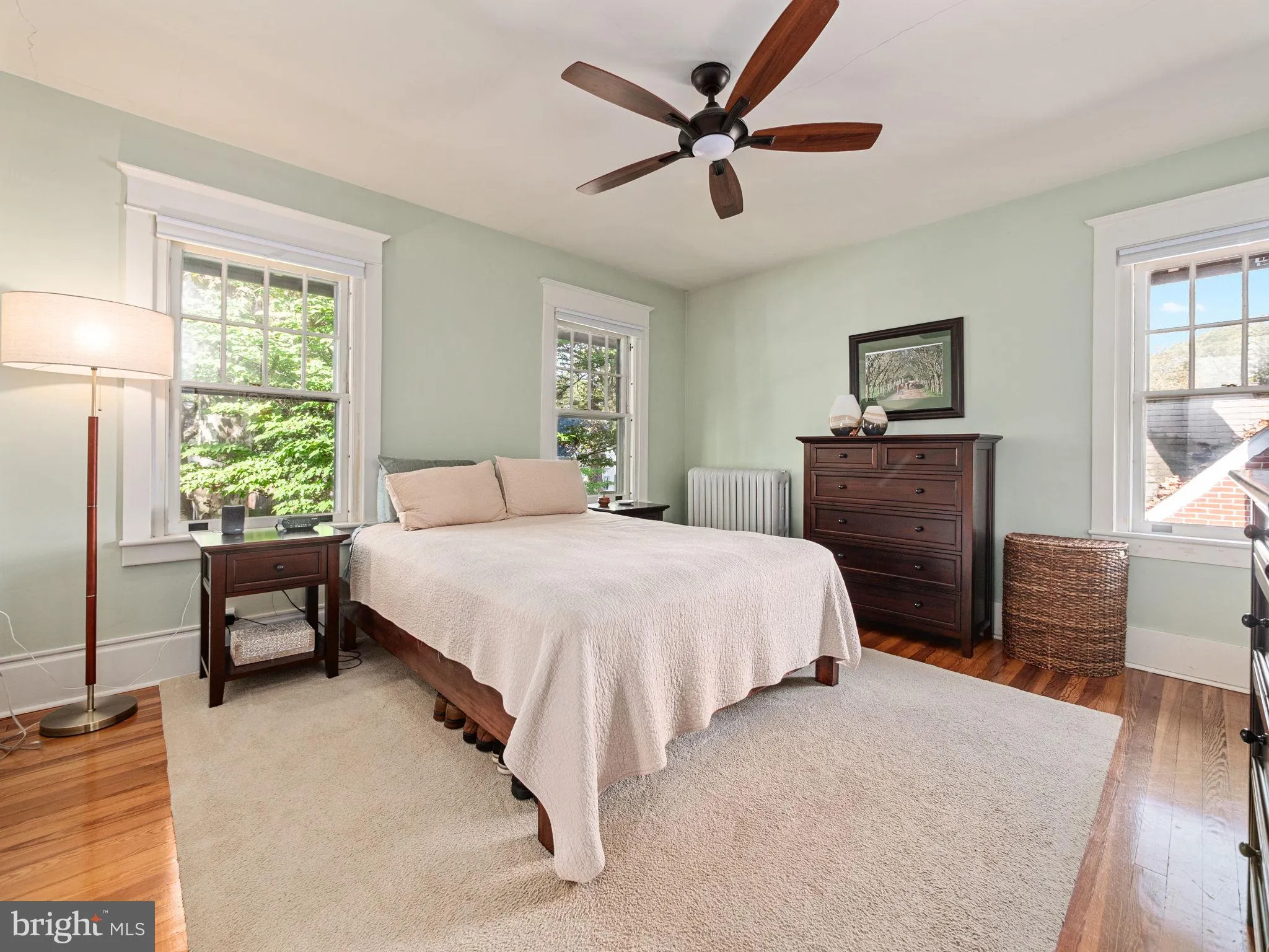 Allentown, Pennsylvania 18104, United States, 4 Bedrooms Bedrooms, ,2 BathroomsBathrooms,Residential,Coming Soon,221184