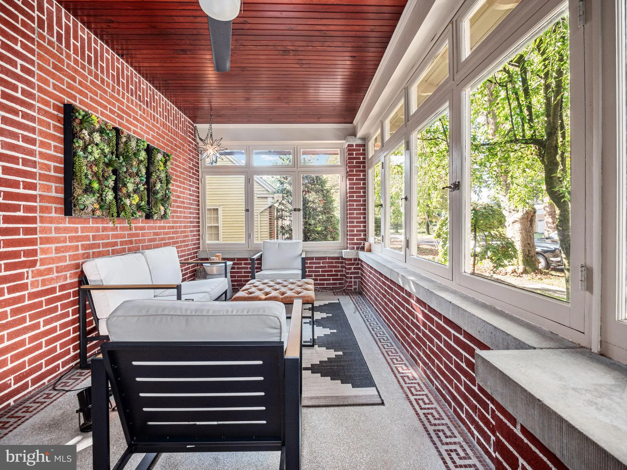 Allentown, Pennsylvania 18104, United States, 4 Bedrooms Bedrooms, ,2 BathroomsBathrooms,Residential,Coming Soon,221184