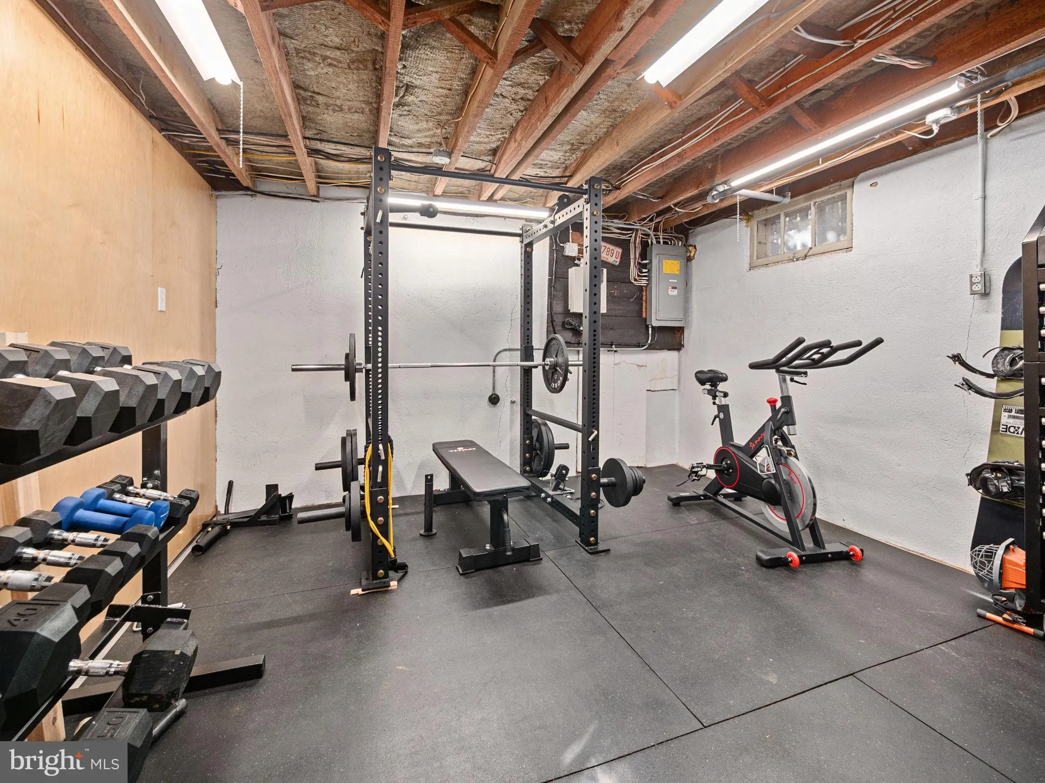 Allentown, Pennsylvania 18104, United States, 4 Bedrooms Bedrooms, ,2 BathroomsBathrooms,Residential,Coming Soon,221184