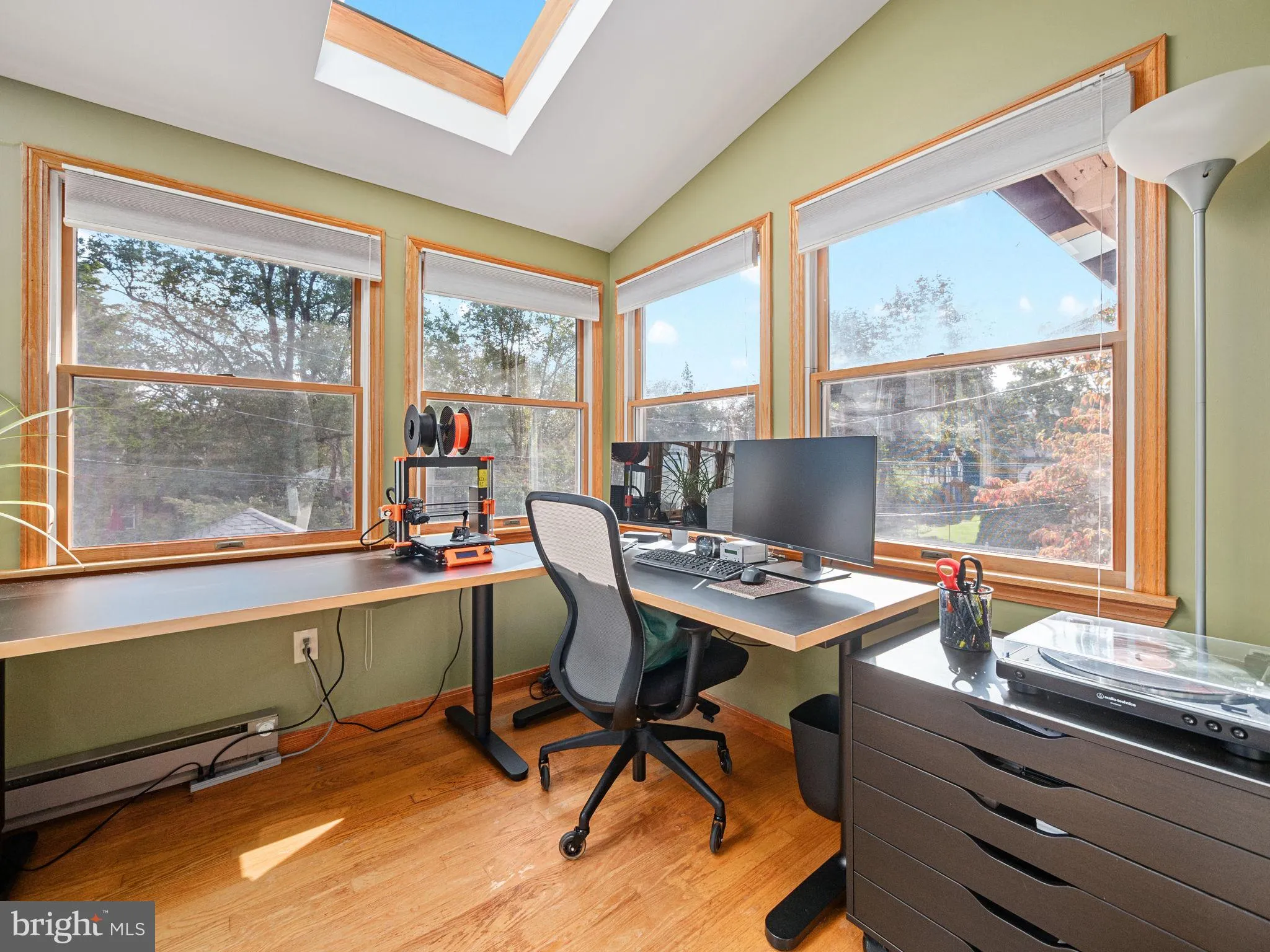 Allentown, Pennsylvania 18104, United States, 4 Bedrooms Bedrooms, ,2 BathroomsBathrooms,Residential,Coming Soon,221184