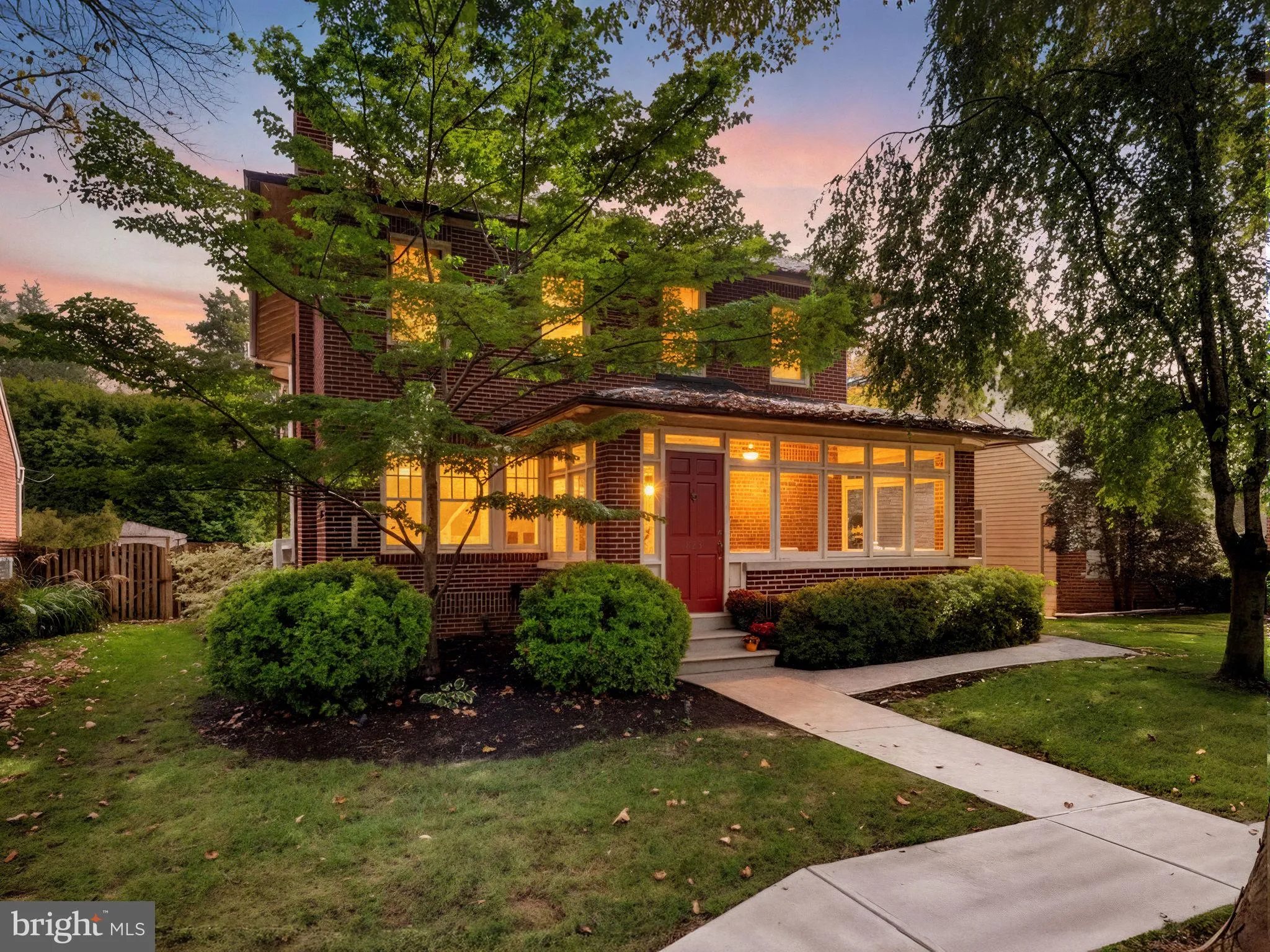 Allentown, Pennsylvania 18104, United States, 4 Bedrooms Bedrooms, ,2 BathroomsBathrooms,Residential,Coming Soon,221184