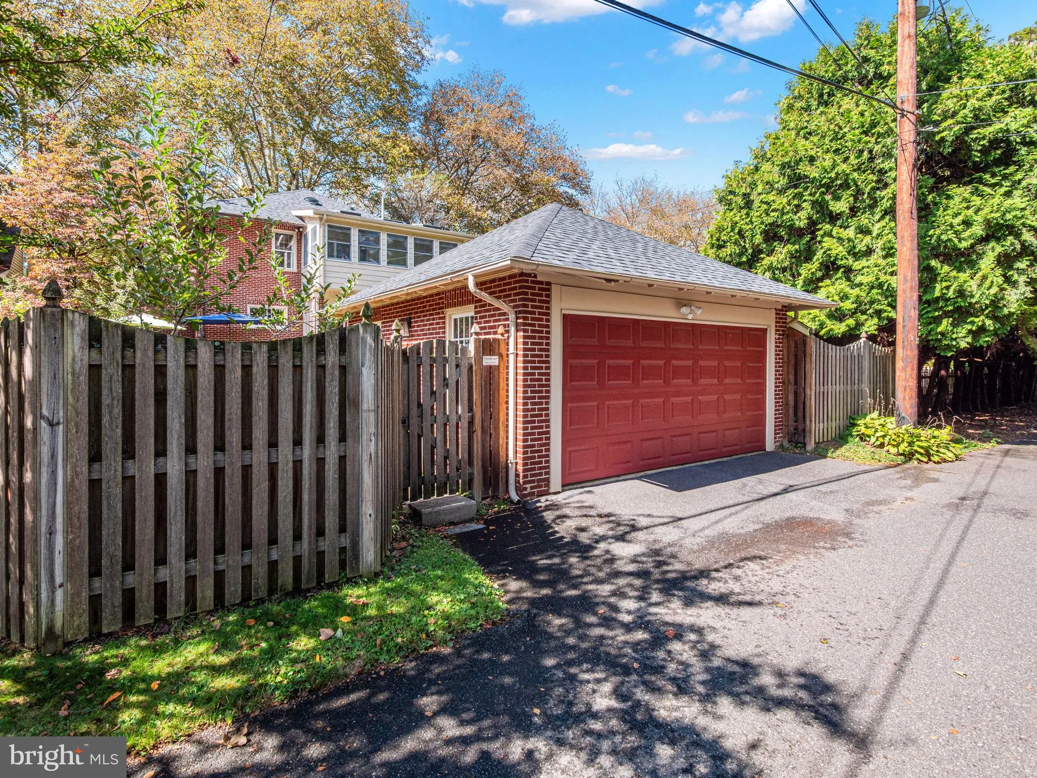 Allentown, Pennsylvania 18104, United States, 4 Bedrooms Bedrooms, ,2 BathroomsBathrooms,Residential,Coming Soon,221184