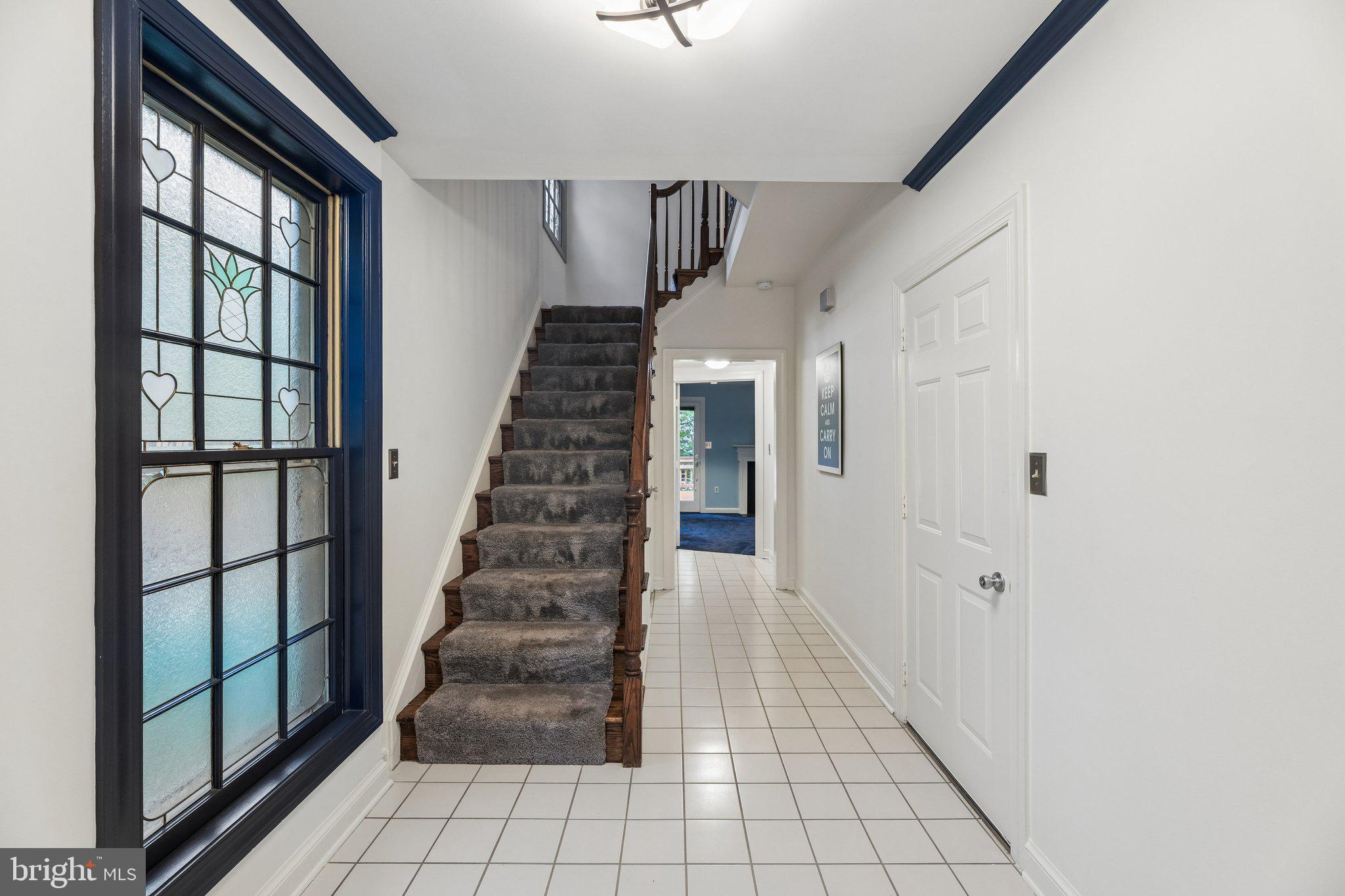 1715 DOGWOOD DRIVE
