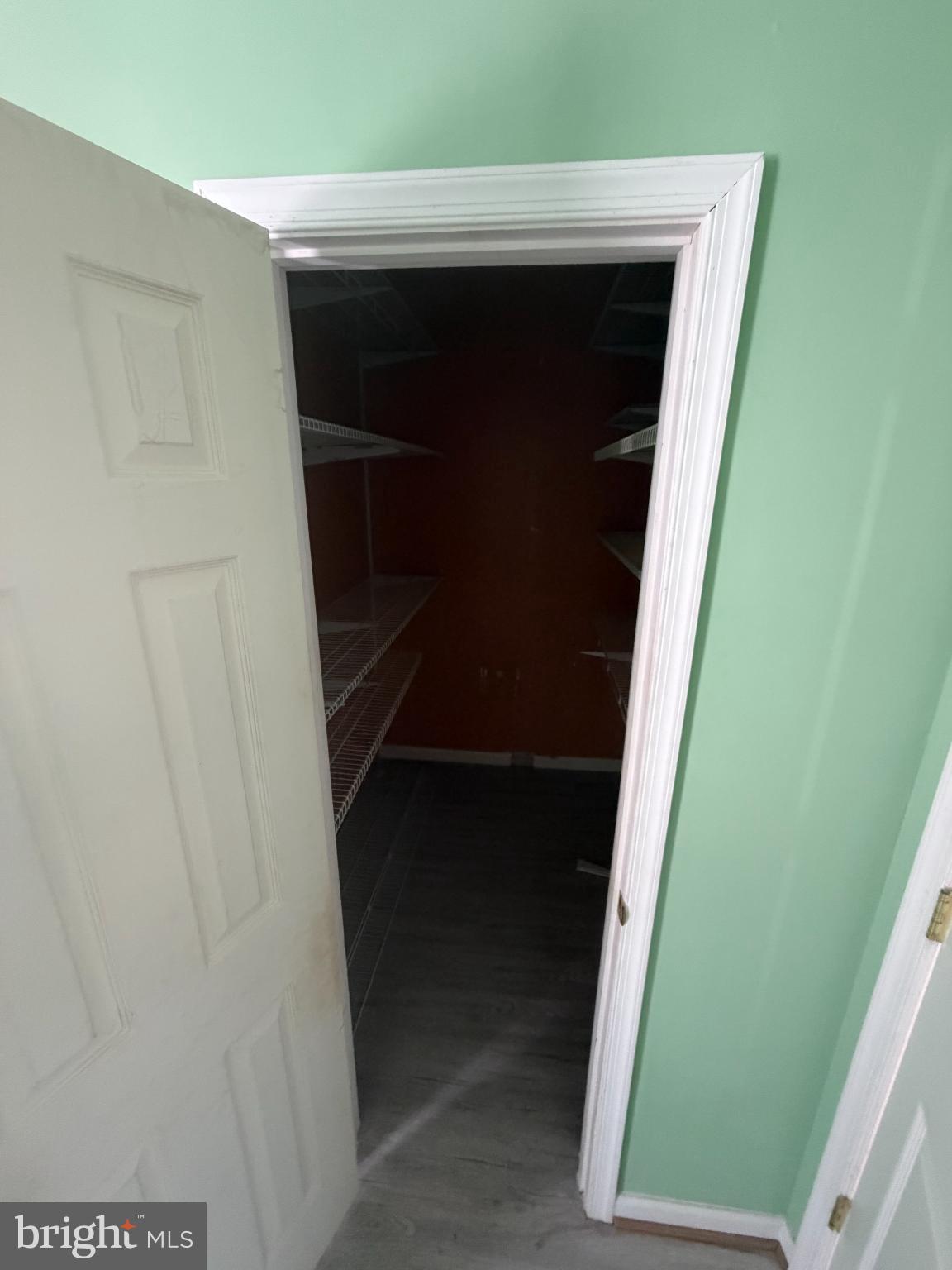 PIMMIT HILLS - Residential Lease