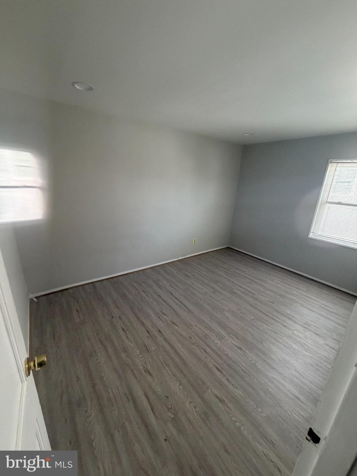 PIMMIT HILLS - Residential Lease