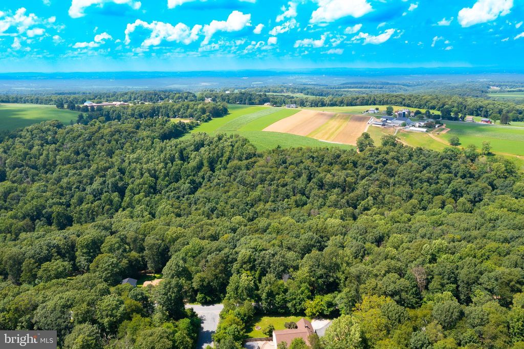 Photo of 9 Deer Lane, HOLTWOOD, PA 17532 (MLS # PALA2072936)