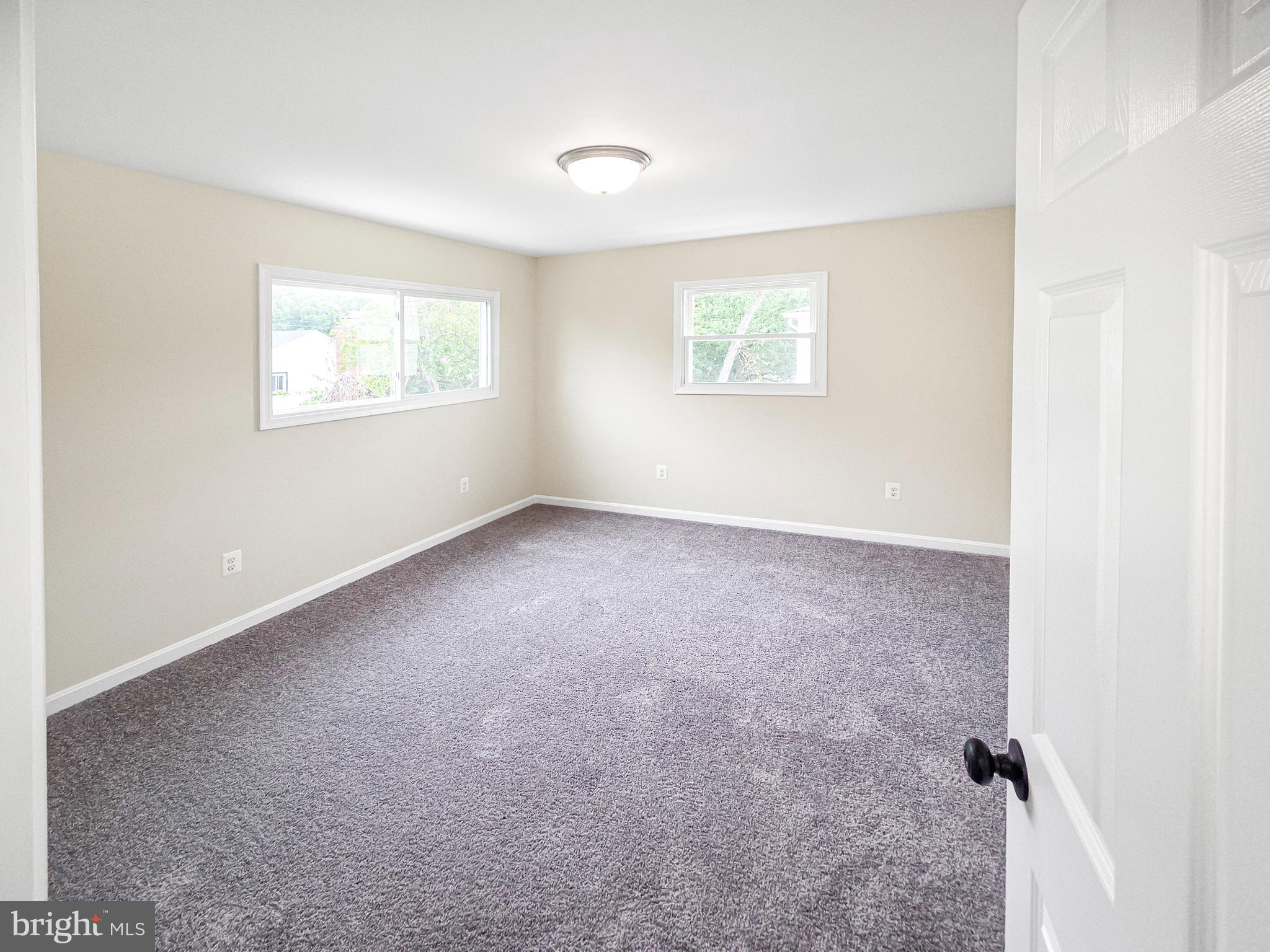 KENT VILLAGE - Residential