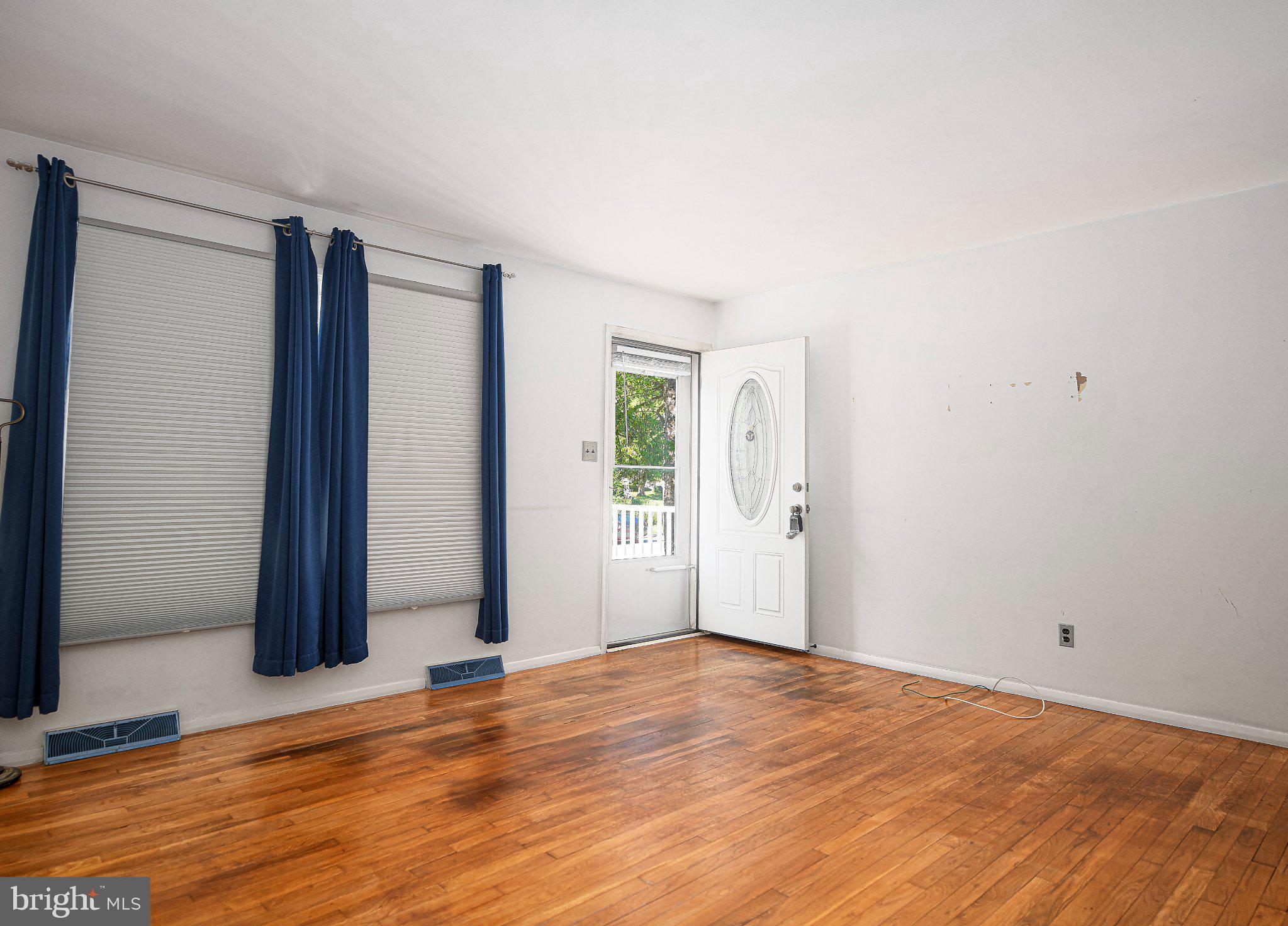 16 OAKMERE ROAD