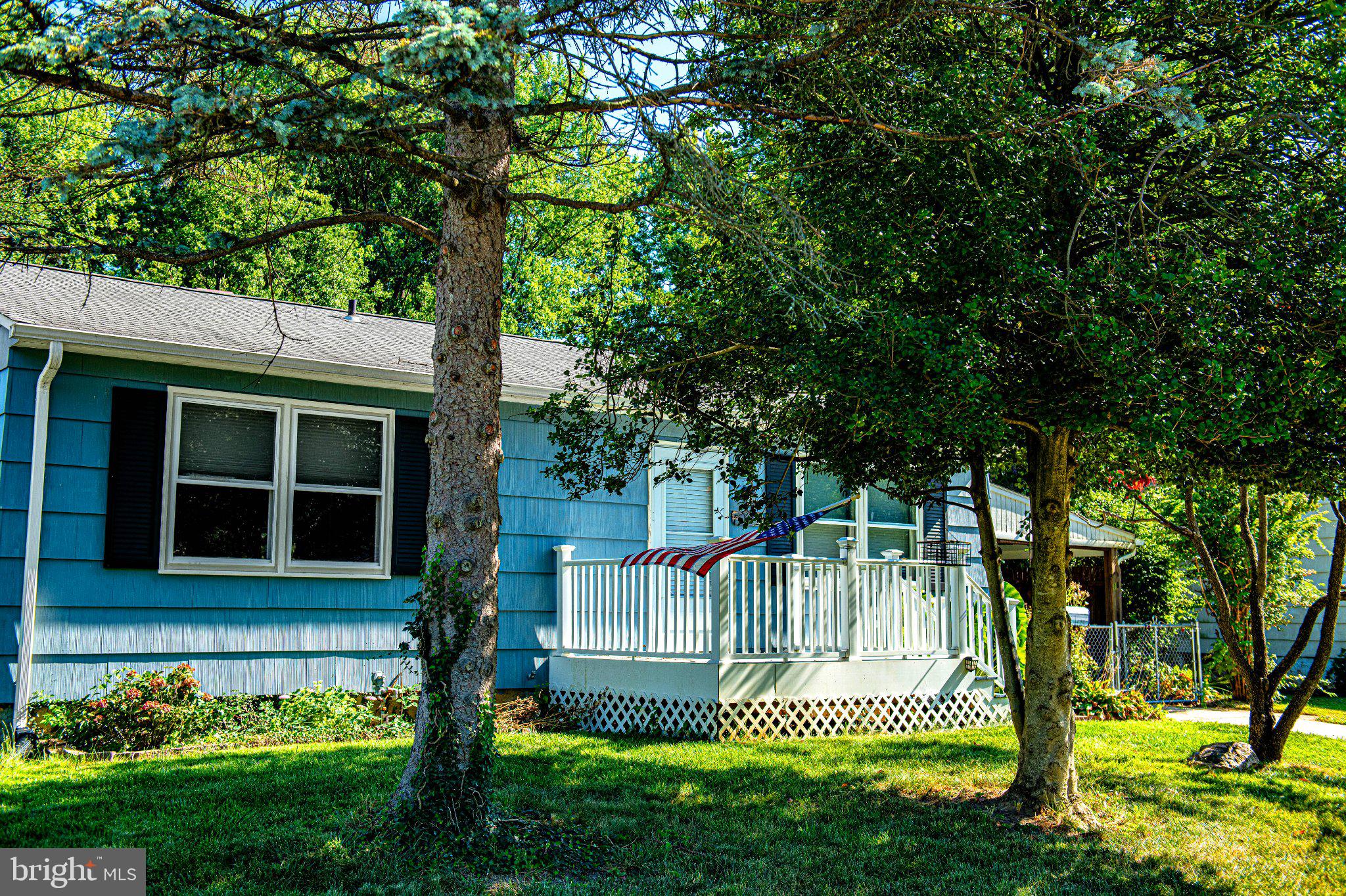 16 OAKMERE ROAD