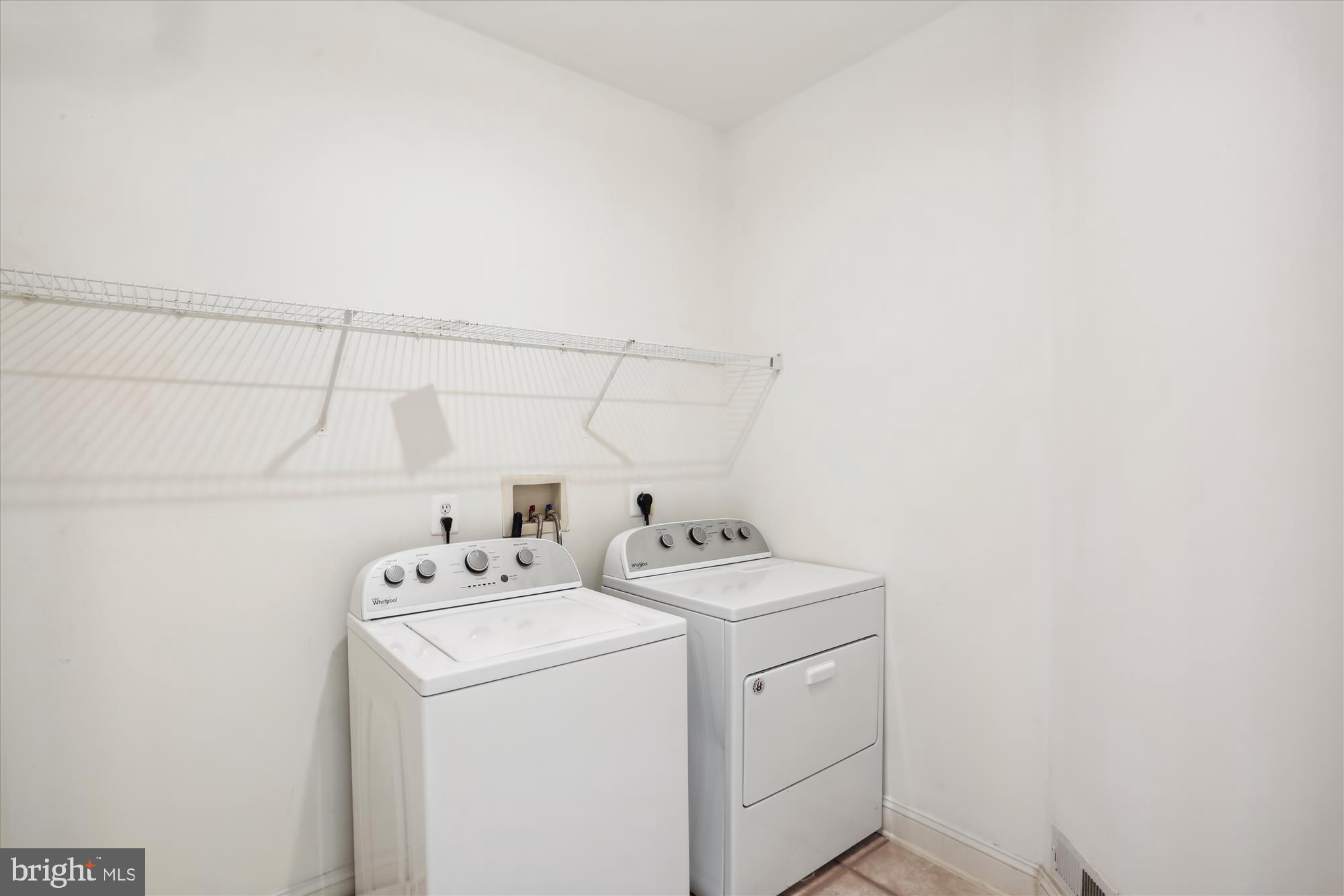 KENTLANDS - Residential