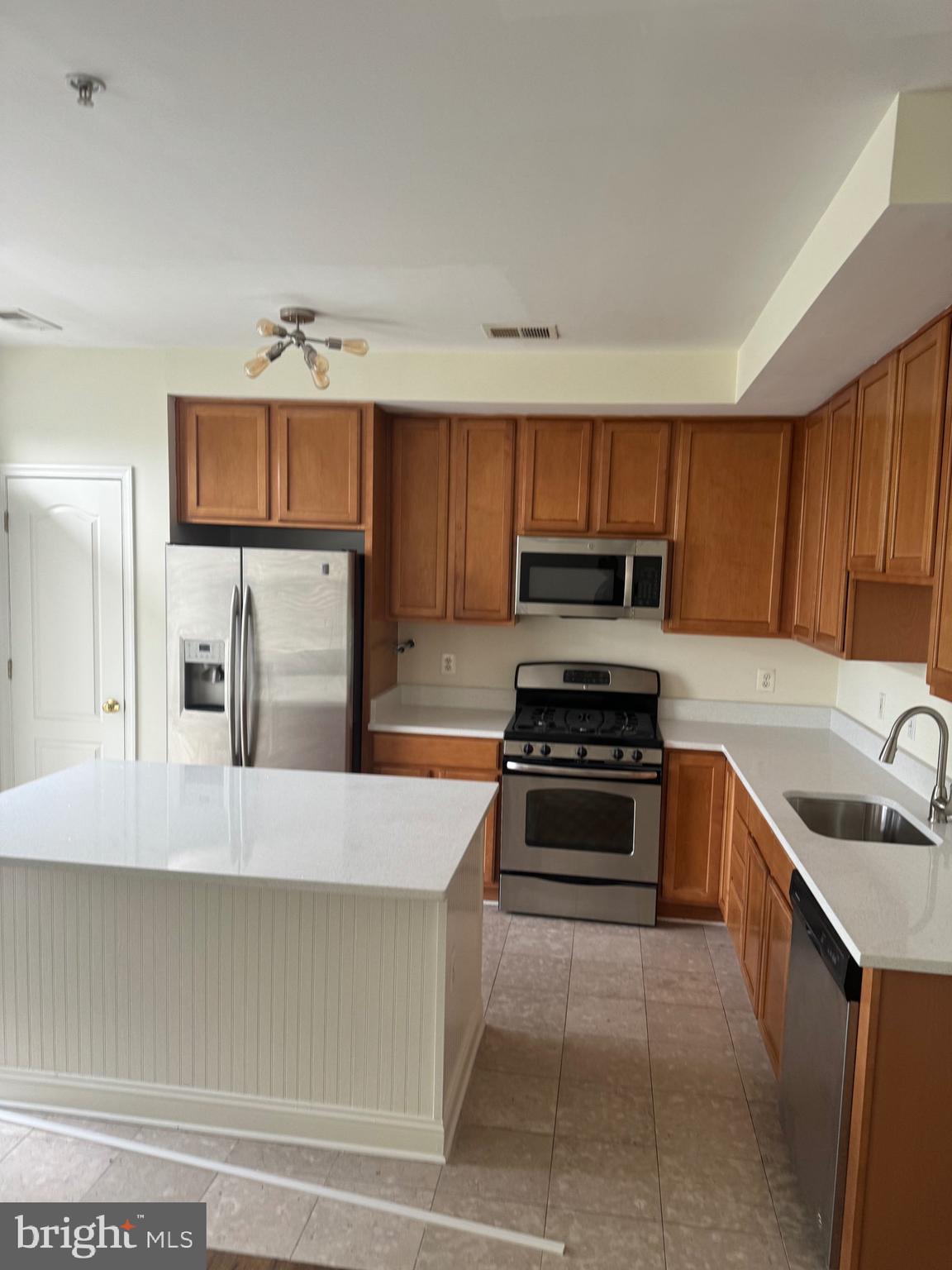 KENTLANDS - Residential