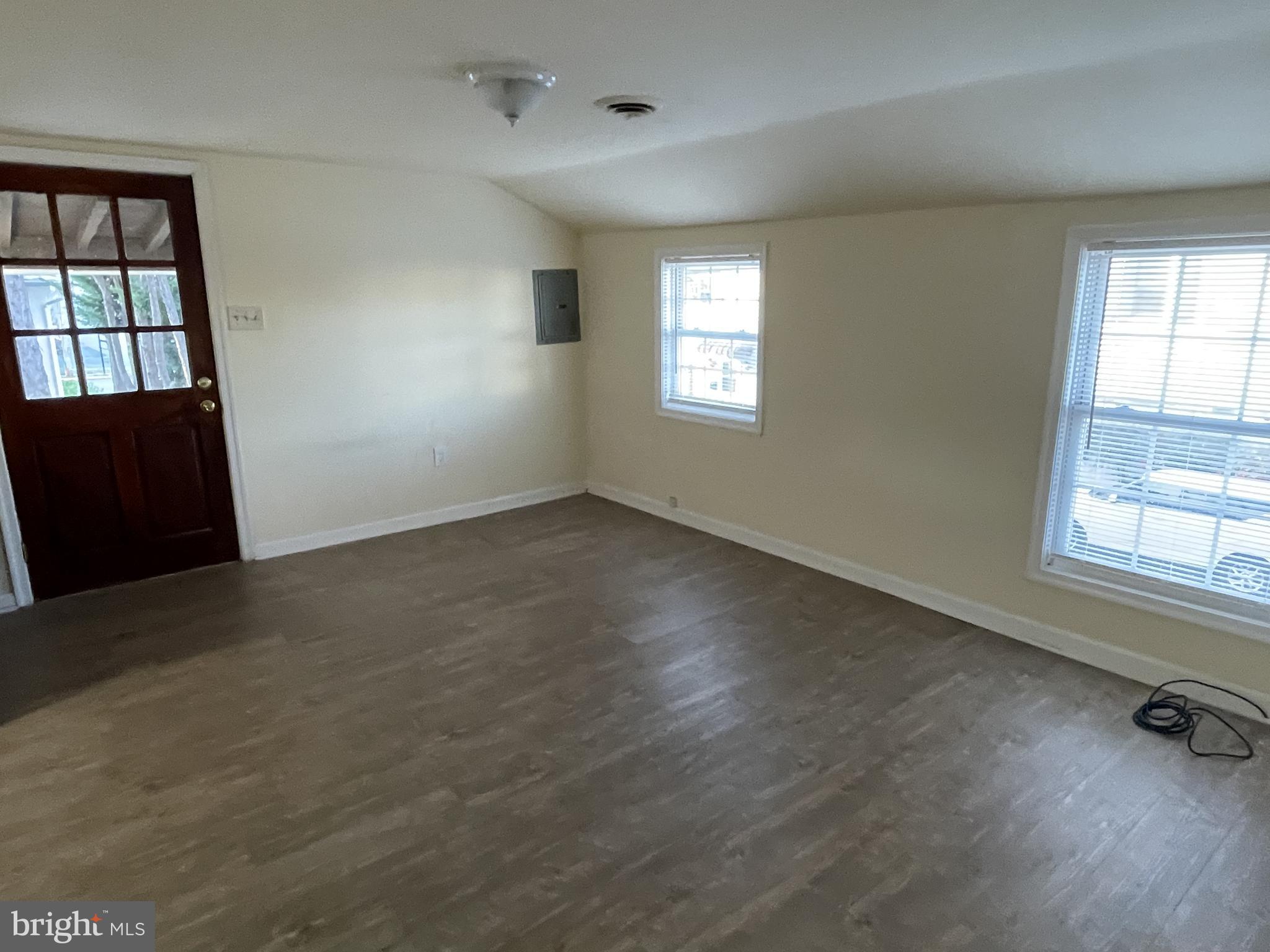 CHARLES TOWN - Residential Lease