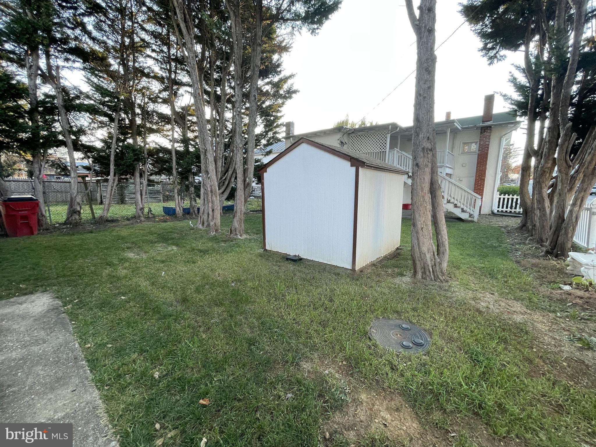 CHARLES TOWN - Residential Lease