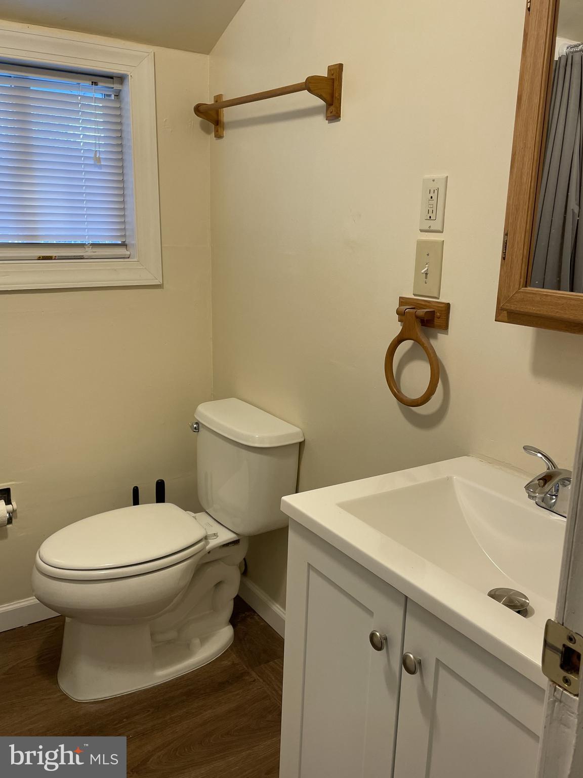 CHARLES TOWN - Residential Lease