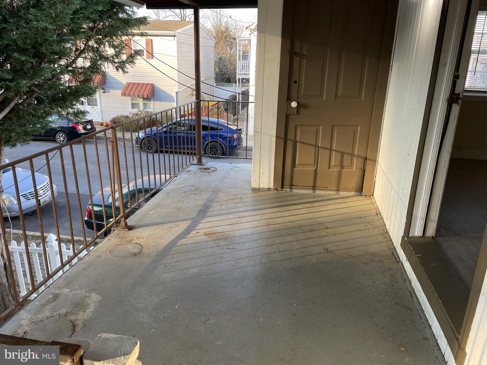 CHARLES TOWN - Residential Lease