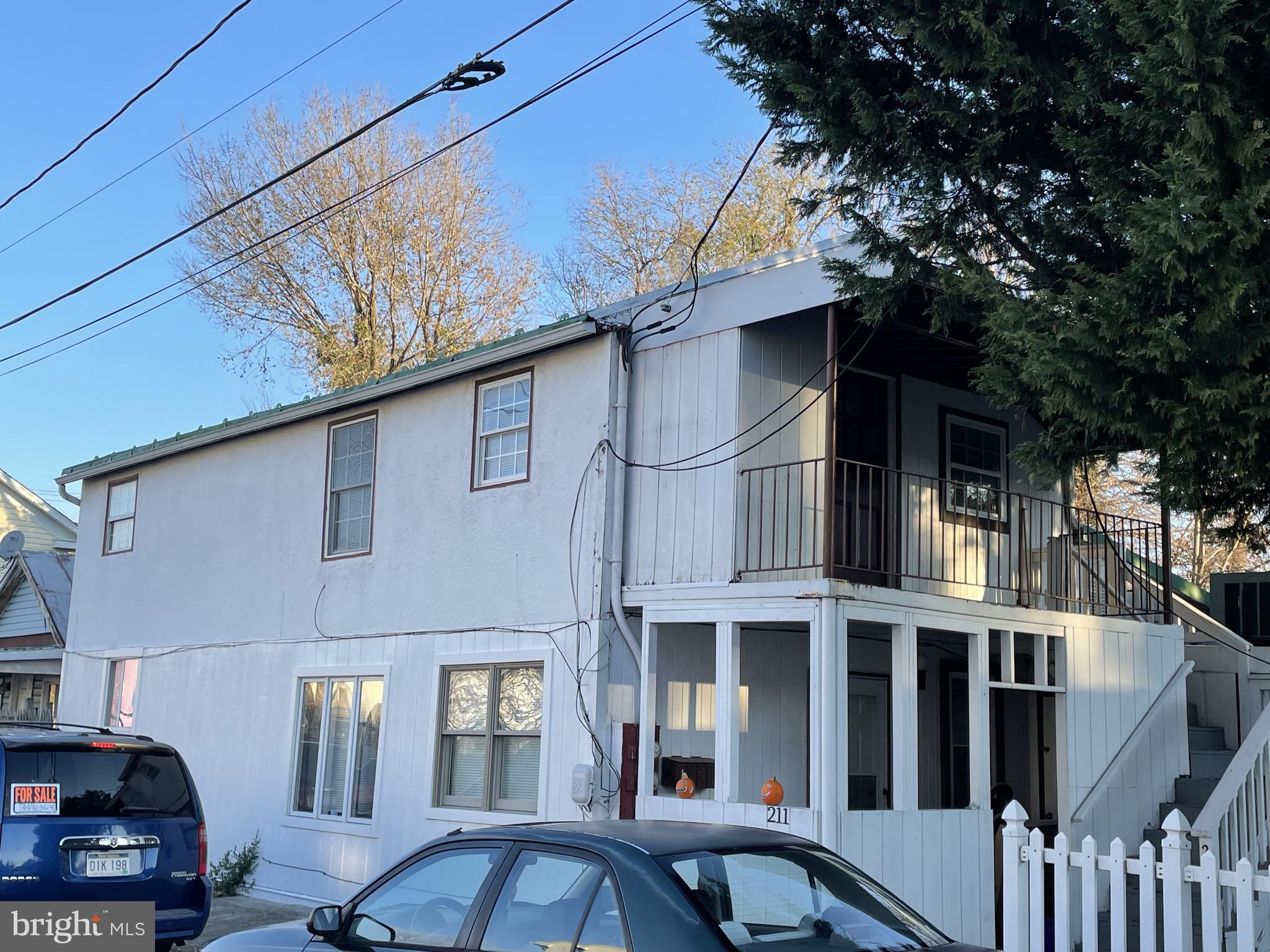 CHARLES TOWN - Residential Lease