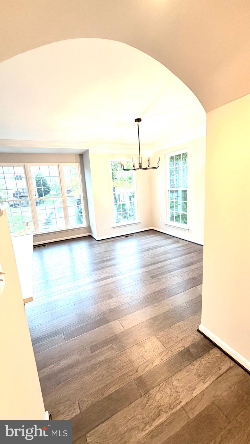 SOUTH RIDING - Residential