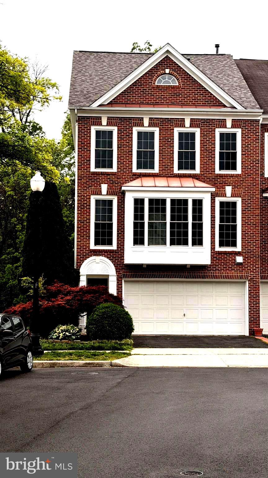 SOUTH RIDING - Residential