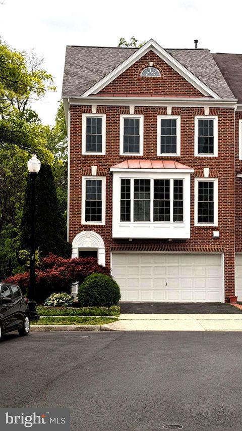 26121 NIMBLETON SQUARE CHANTILLY VA 20152