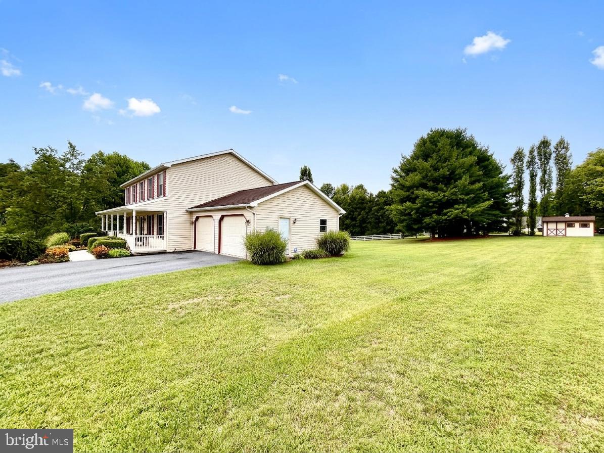 1807 PRIMROSE LANE