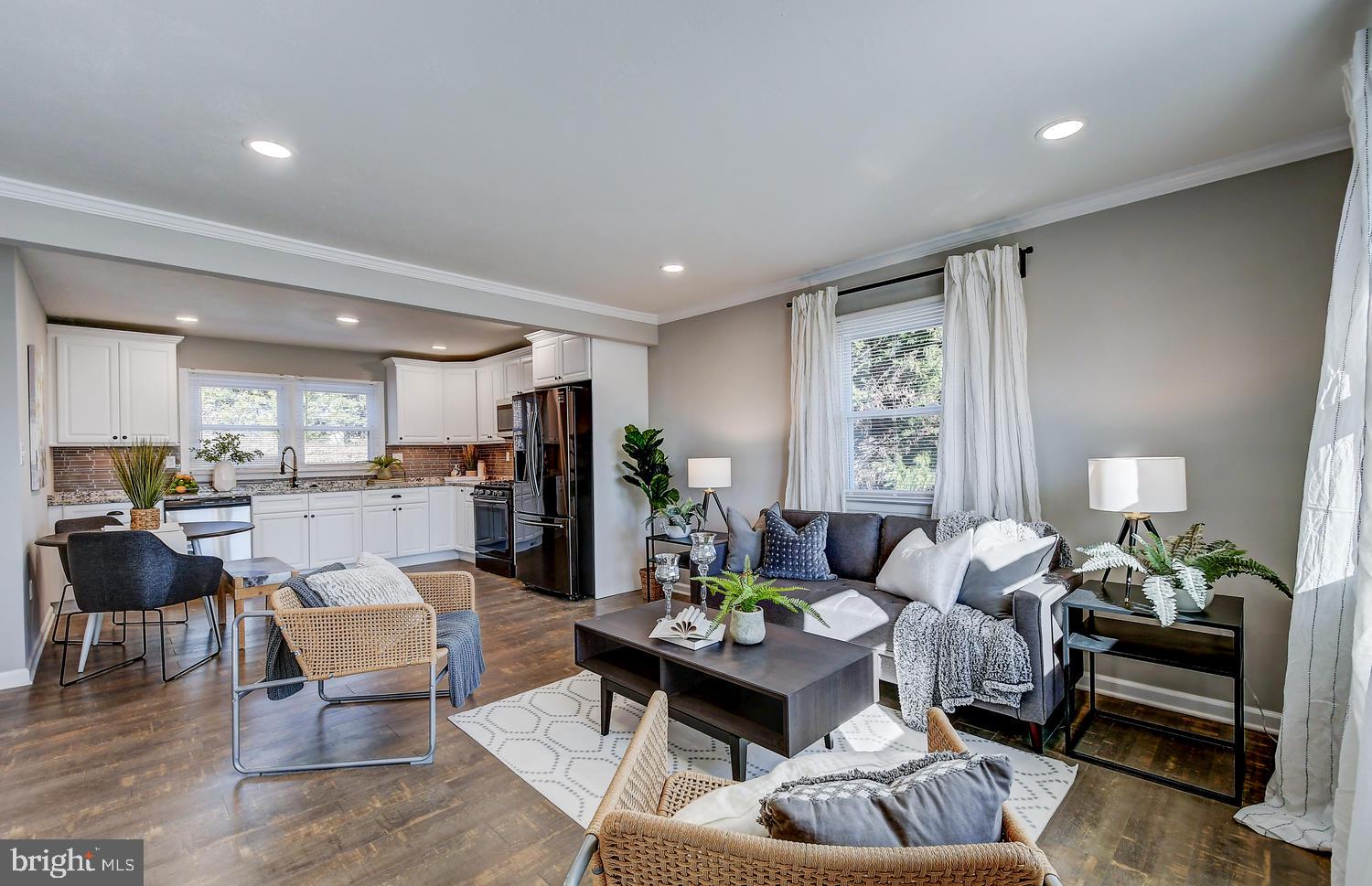 BREA MAR MANOR - Residential