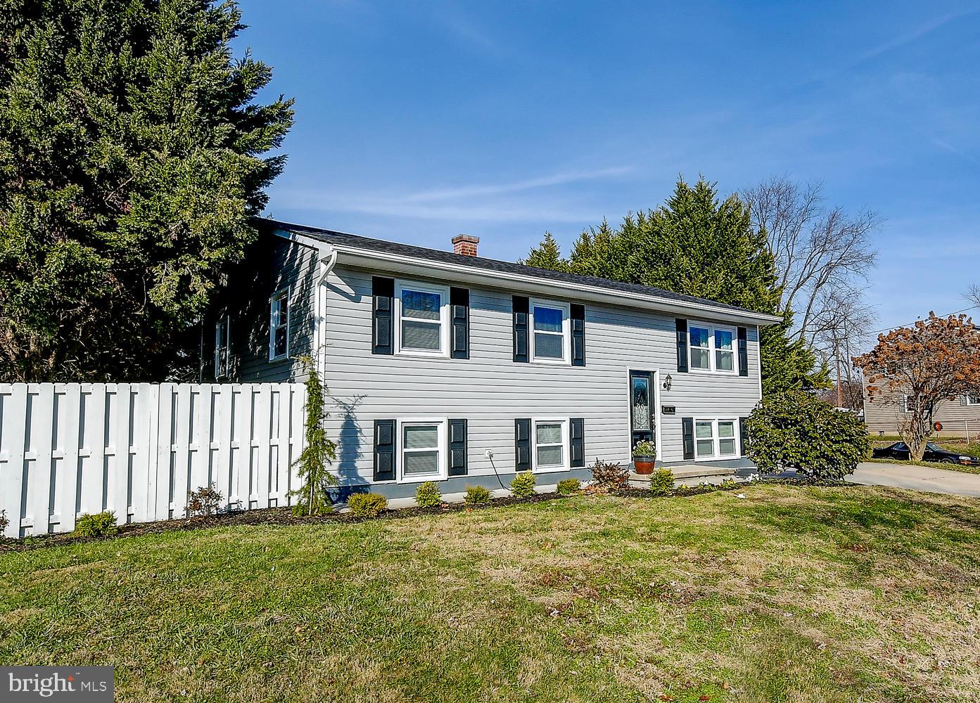 BREA MAR MANOR - Residential