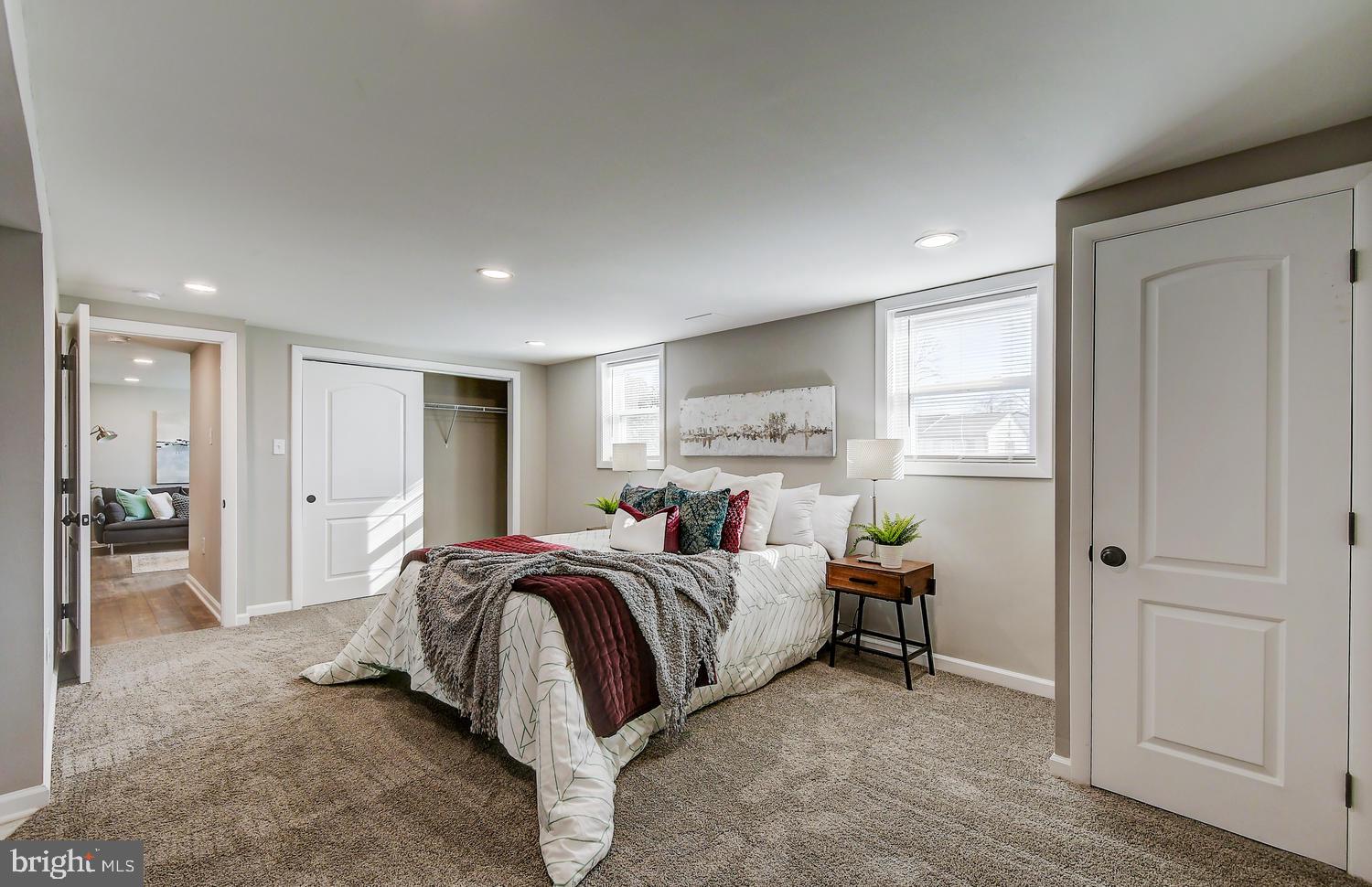 BREA MAR MANOR - Residential