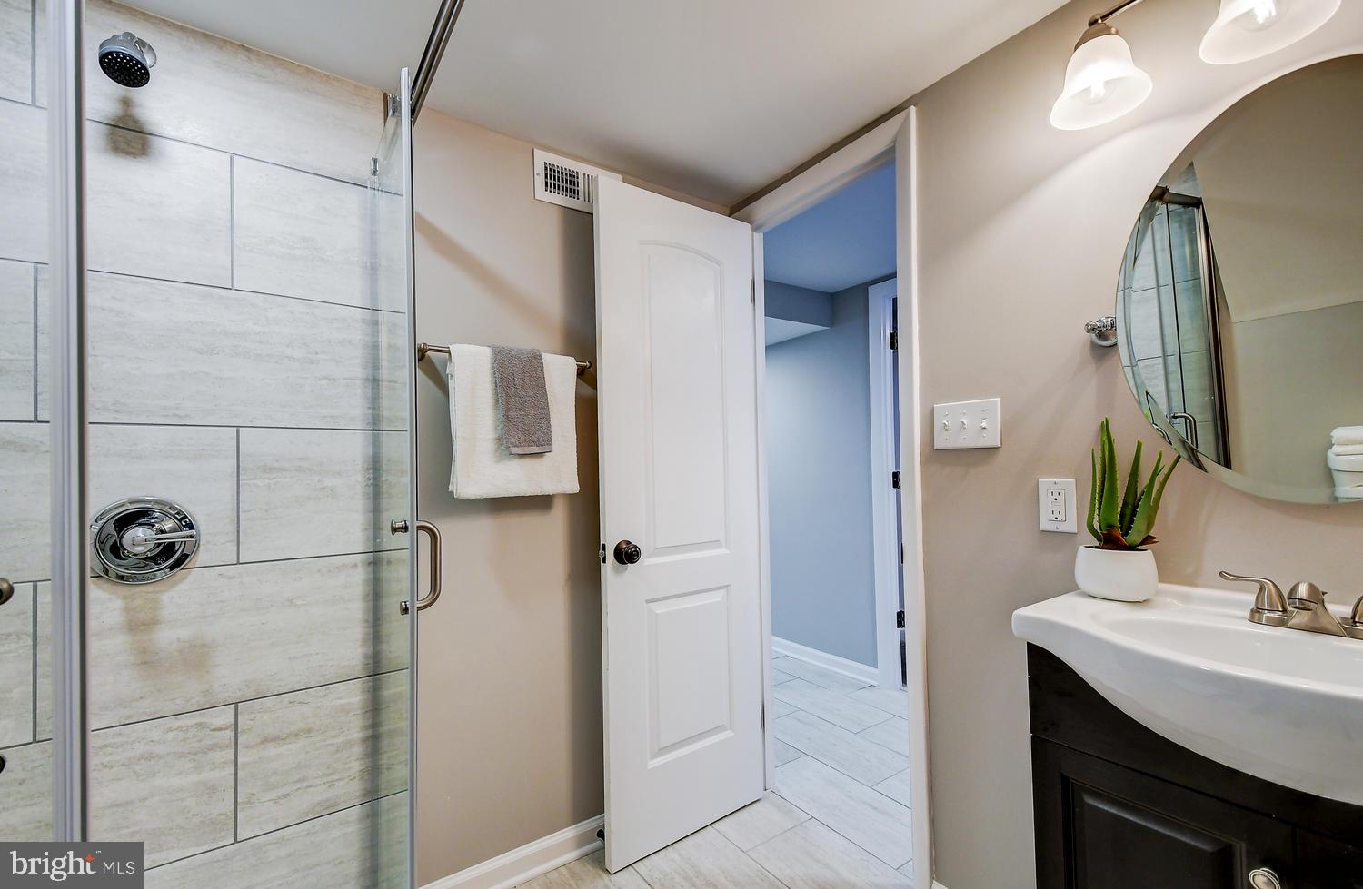 BREA MAR MANOR - Residential