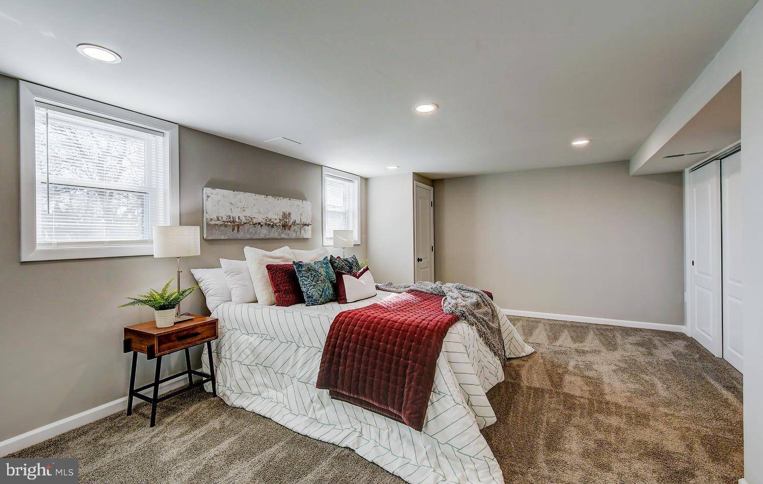 BREA MAR MANOR - Residential