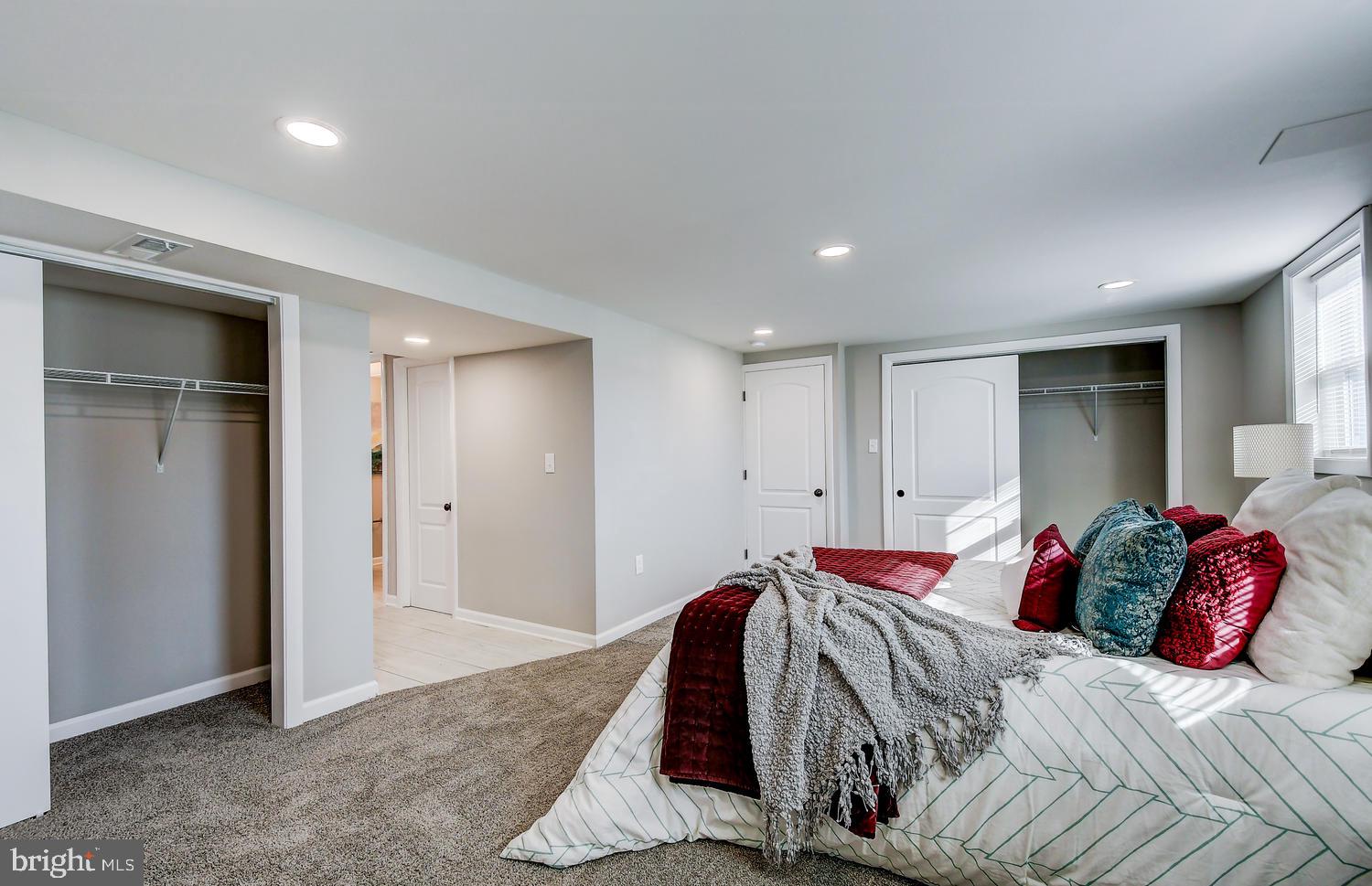 BREA MAR MANOR - Residential