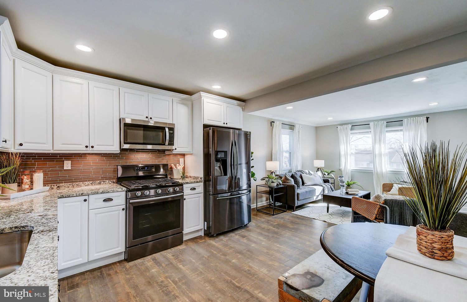 BREA MAR MANOR - Residential