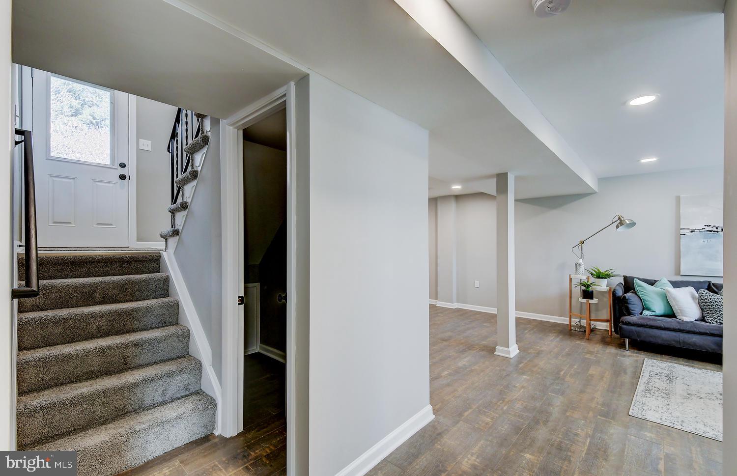 BREA MAR MANOR - Residential