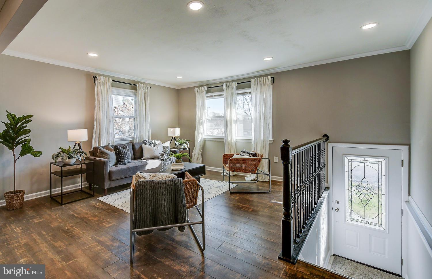 BREA MAR MANOR - Residential