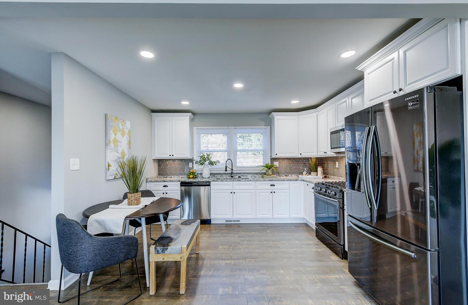 BREA MAR MANOR - Residential