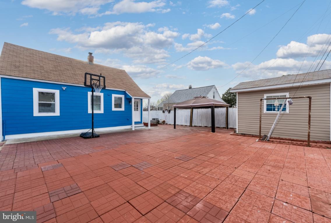 ACADEMY ACRES - Residential