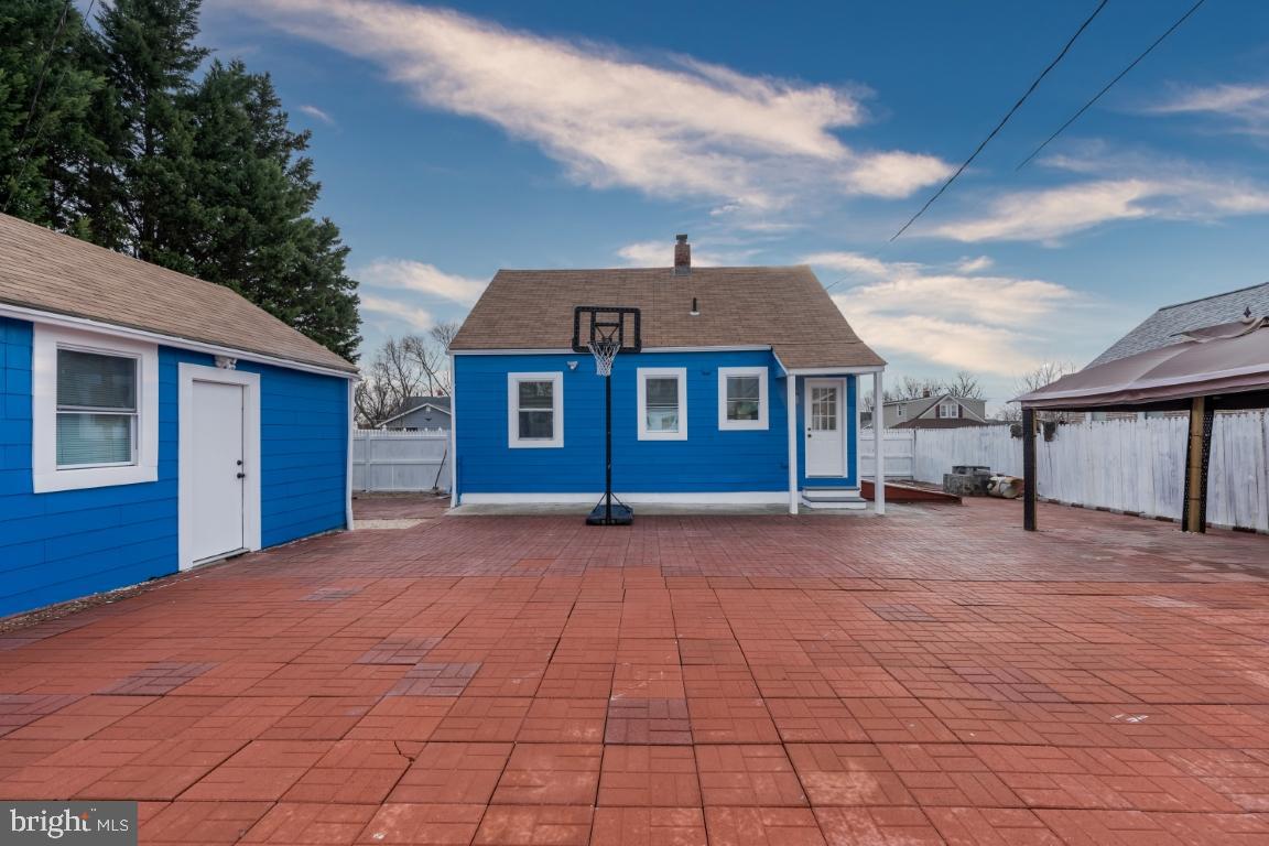 ACADEMY ACRES - Residential