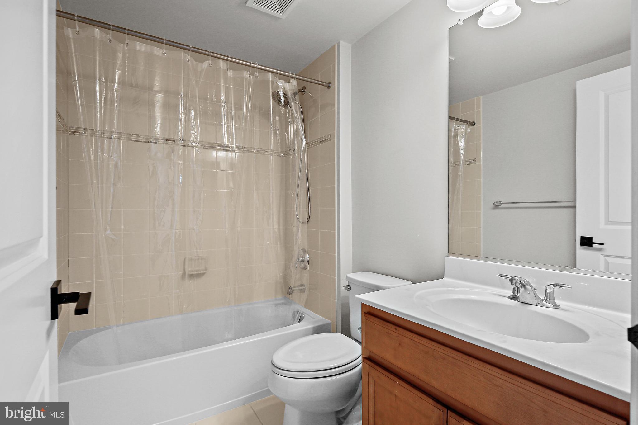 THE ENCLAVE AT ARUNDEL PRESERVE - Residential Lease